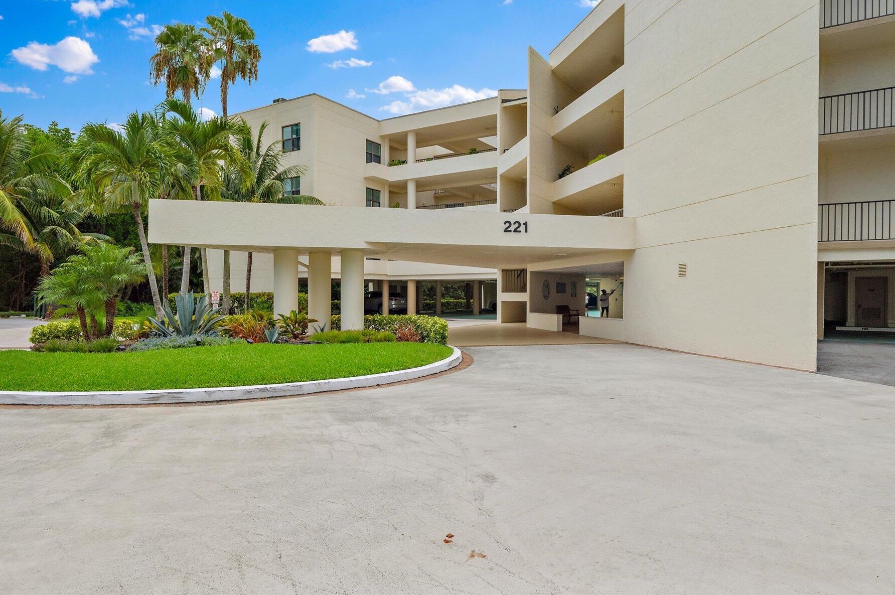 221 Ne Plantation Rd #406, Stuart, FL 34996