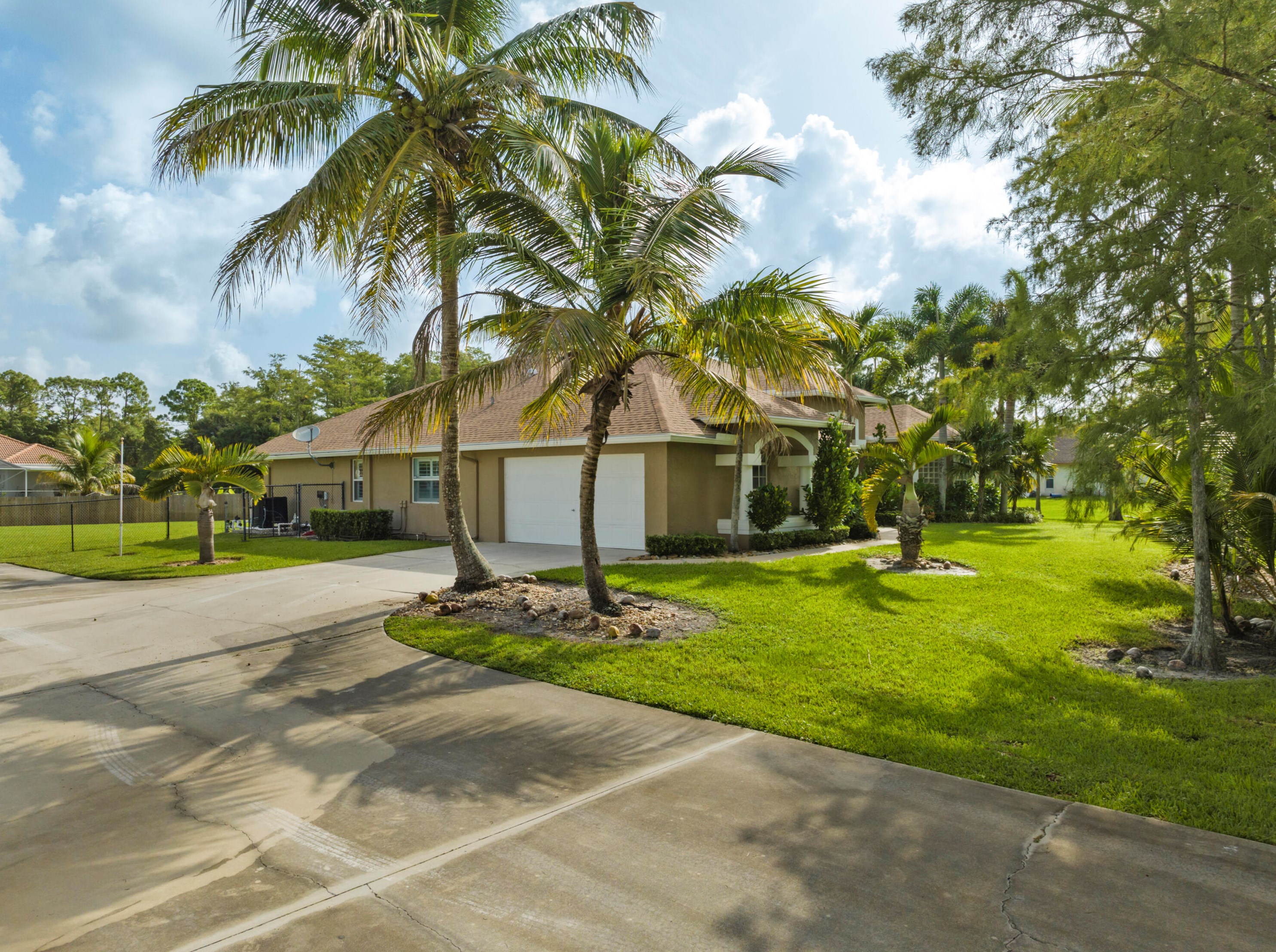 16837 64th Pl, Town of Loxahatchee Groves, FL 33470