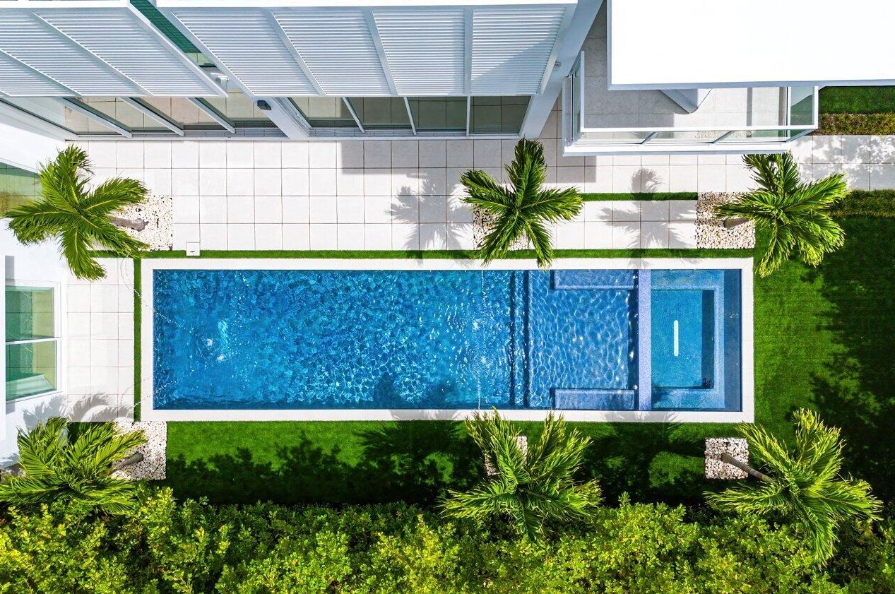 132 7 Ave, Delray Beach FL 33483-5244 exterior