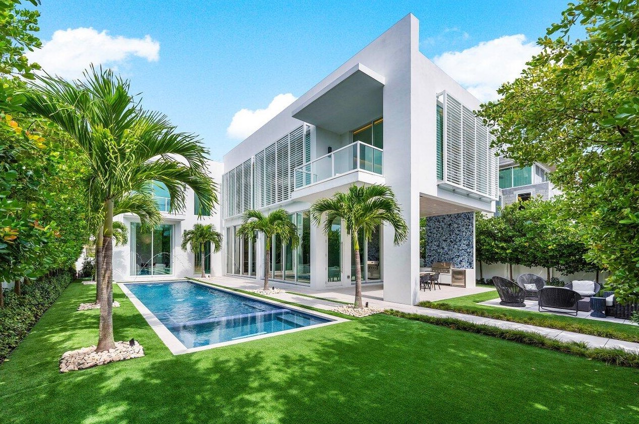 132 7th Ave, Delray Beach, FL 33483-5243