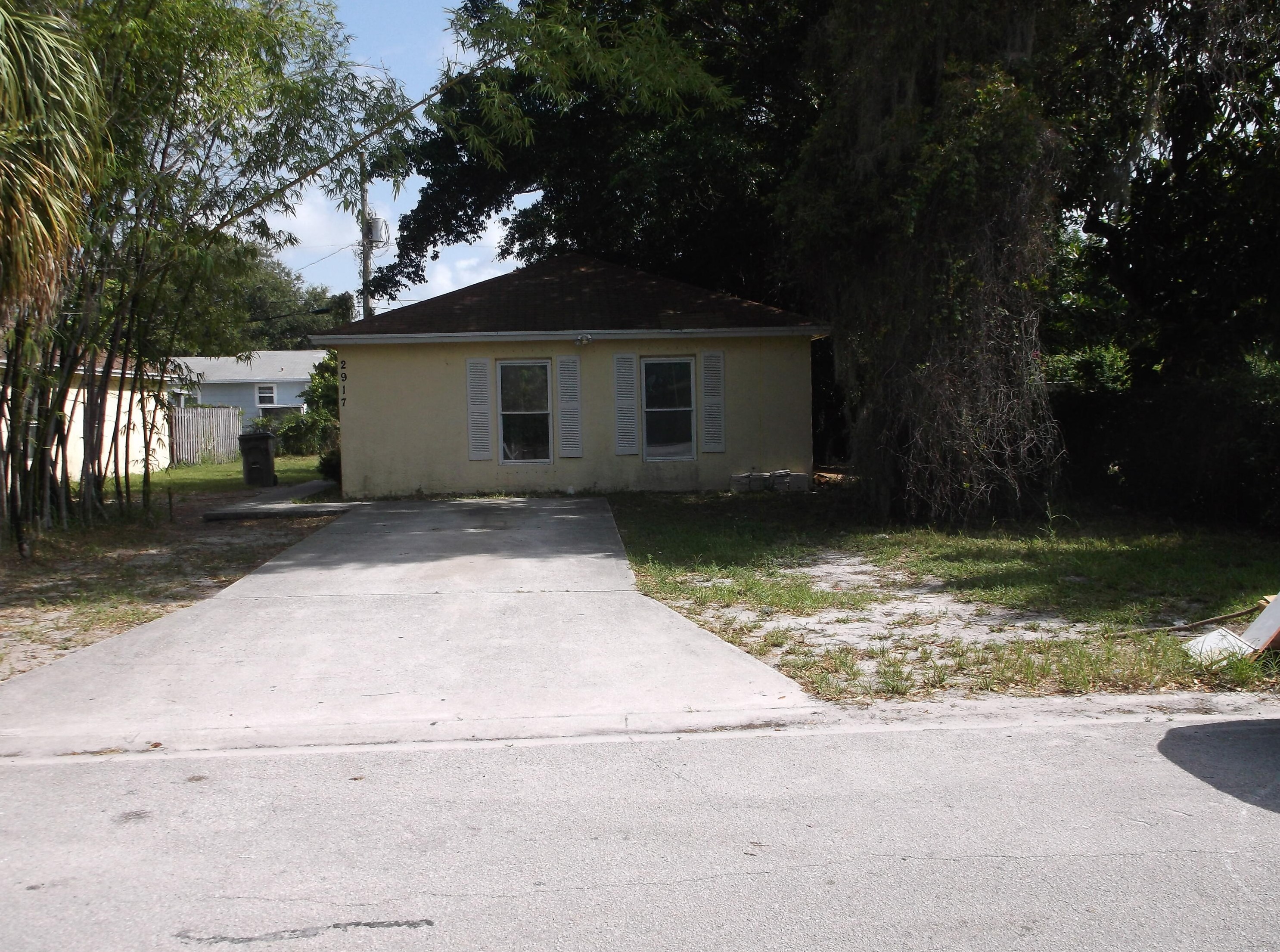 2917 Saranac Ave, West Palm Beach, FL 33403