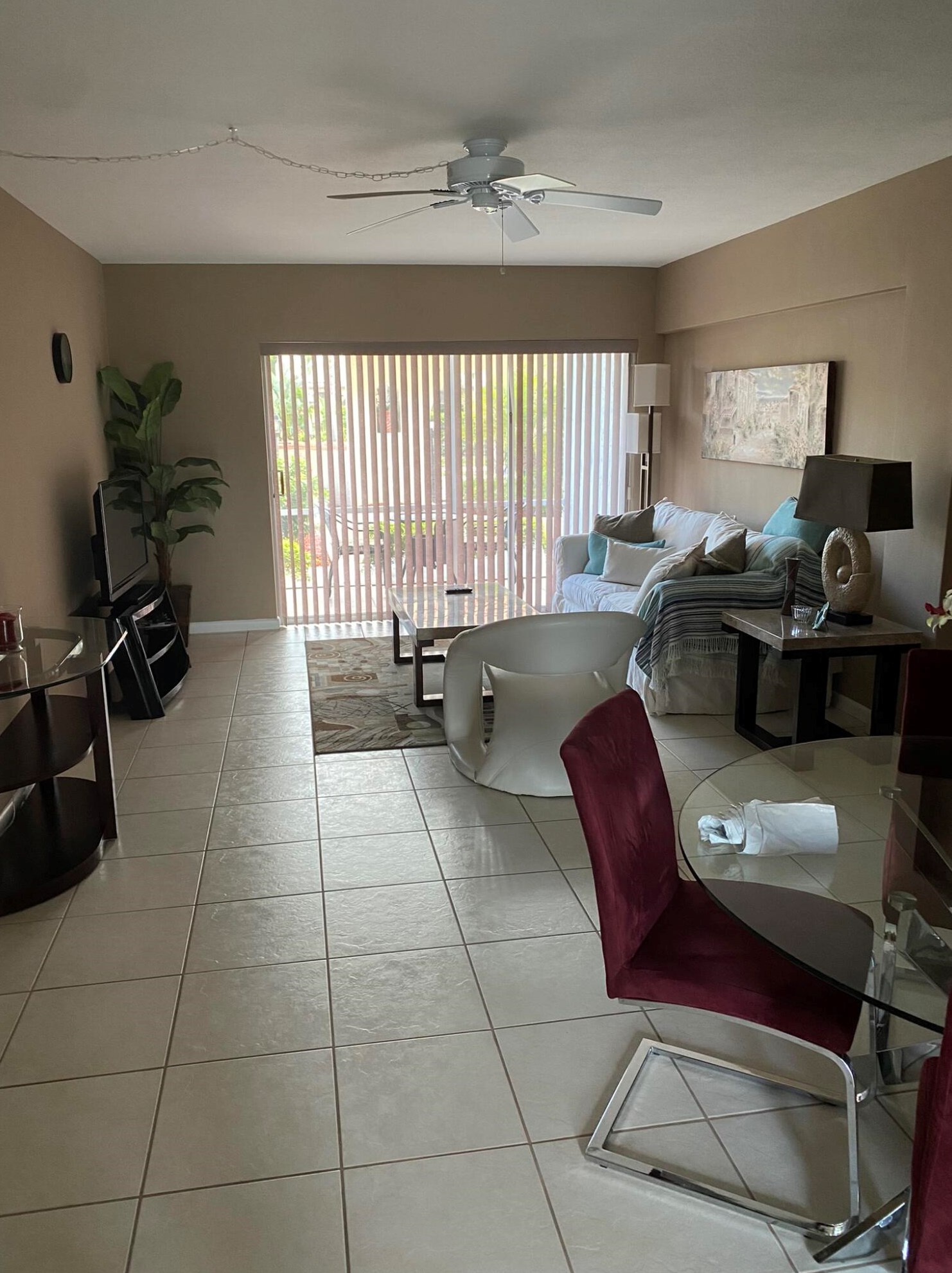 331 Sw 8th St #1-d-e, Boca Raton, FL 33432