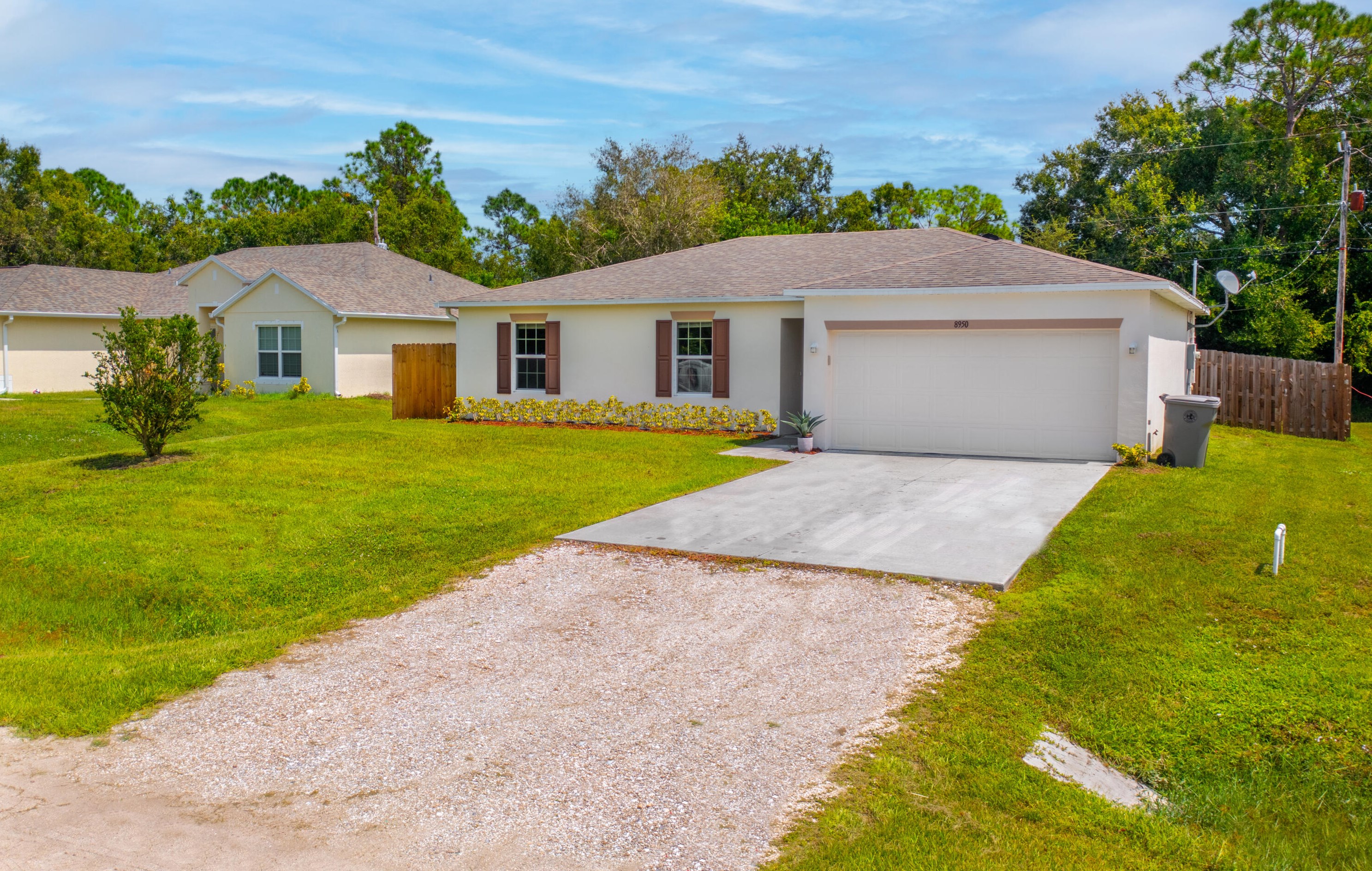 8950 100th Ct, Vero Beach, FL 32967