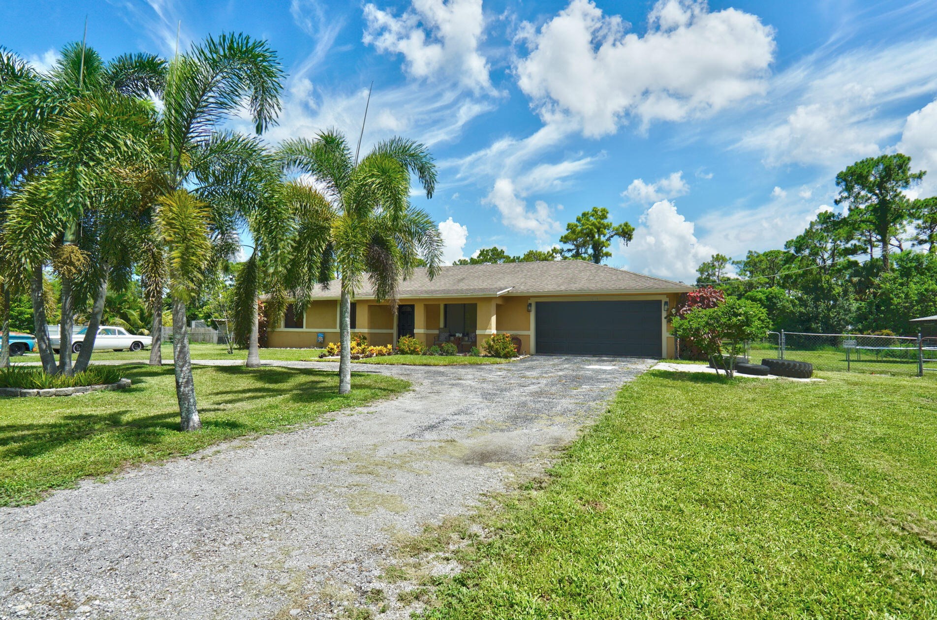 16113 E Cheltenham Dr, Town of Loxahatchee Groves, FL 33470