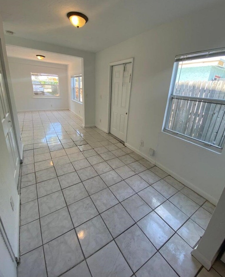 515 Putnam Rd, West Palm Beach, FL 33405