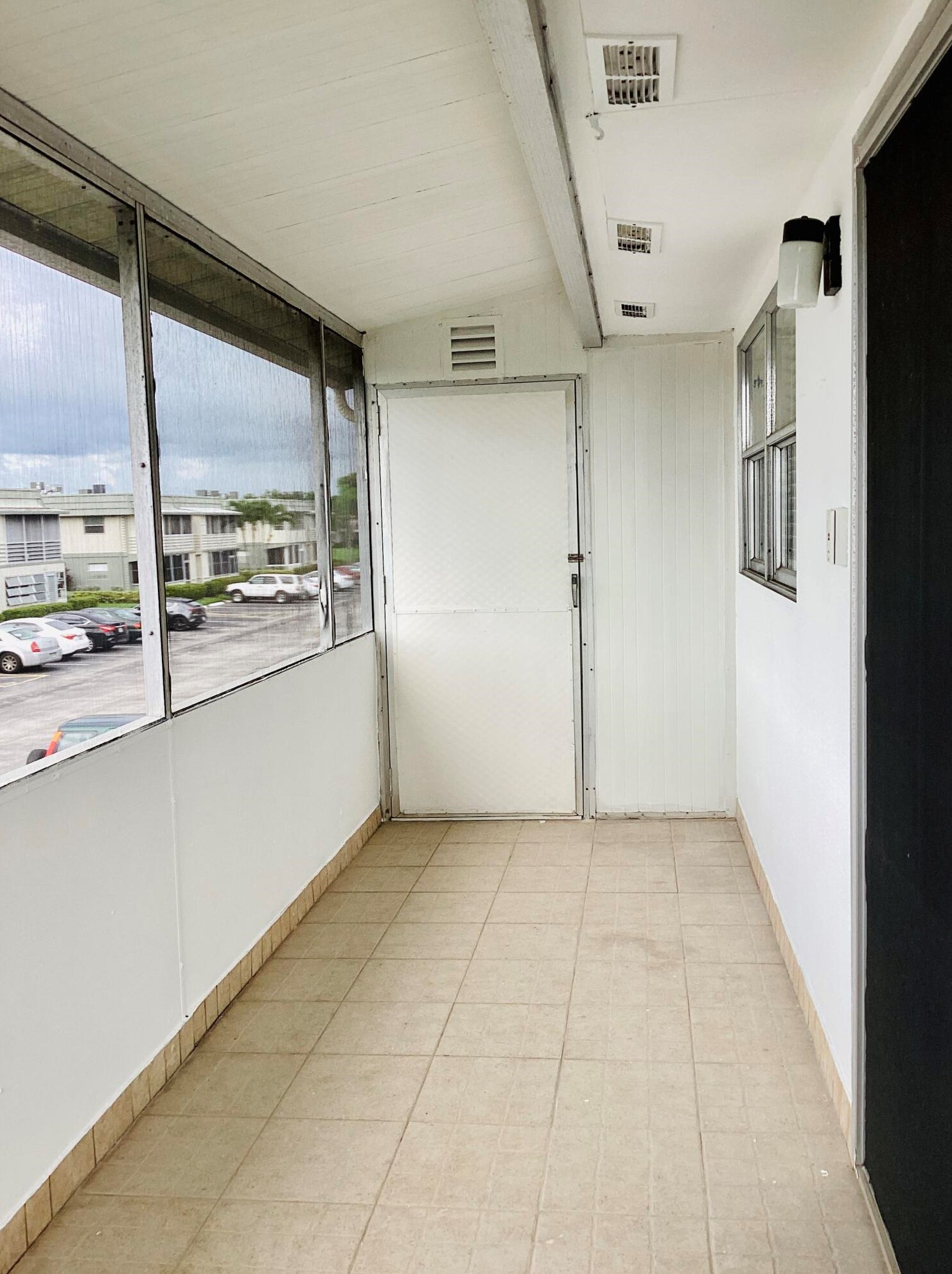 561 Monaco L, Delray Beach FL  33446-1938 exterior