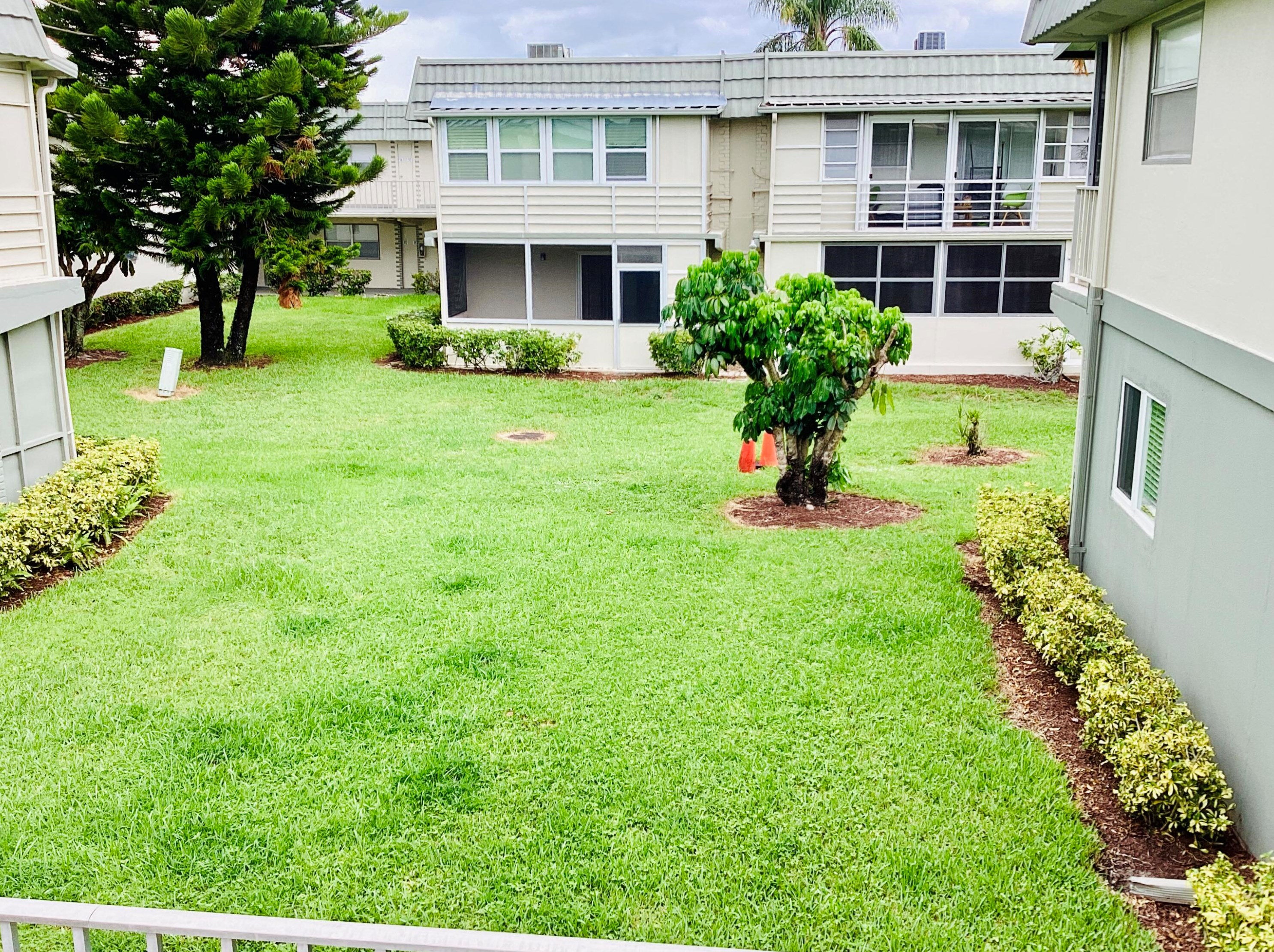 561 Monaco L, Delray Beach FL  33446-1938 exterior