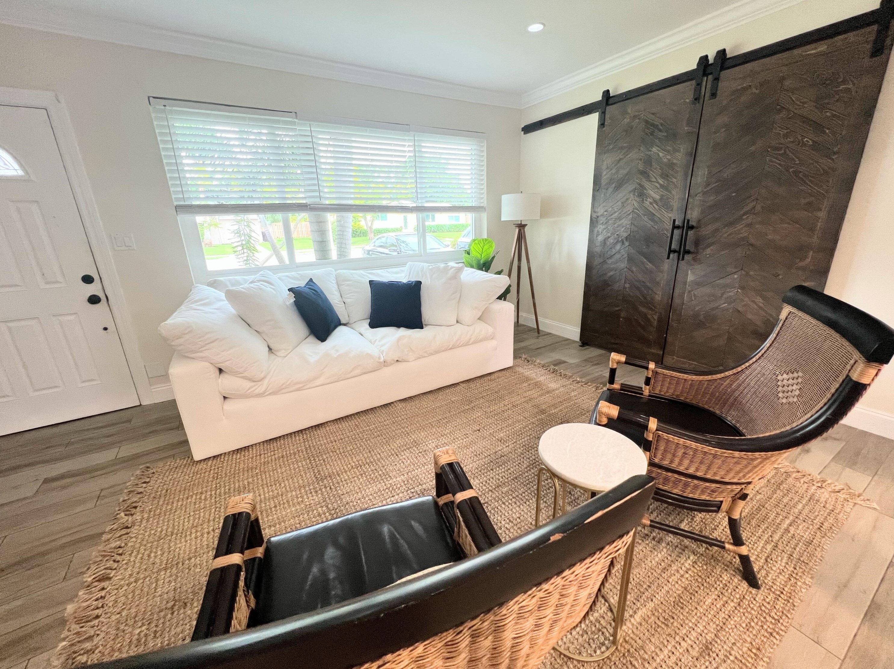 325 Winters St, West Palm Beach, FL 33405