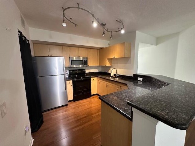 401 Villa Cir, Boynton Beach FL  33435-8911 exterior