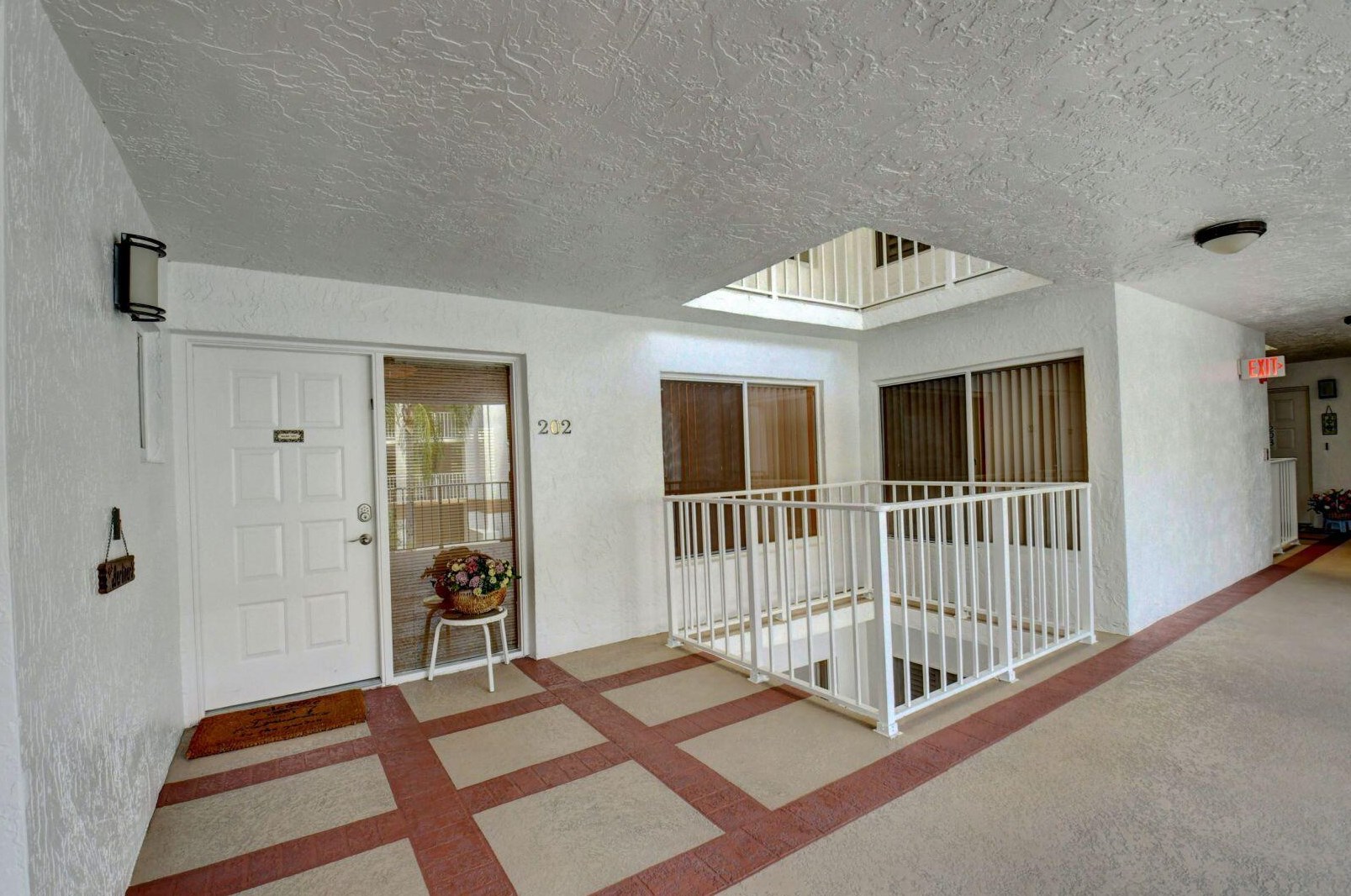 7370 Orangewood Ln #202, Boca Raton, FL 33433