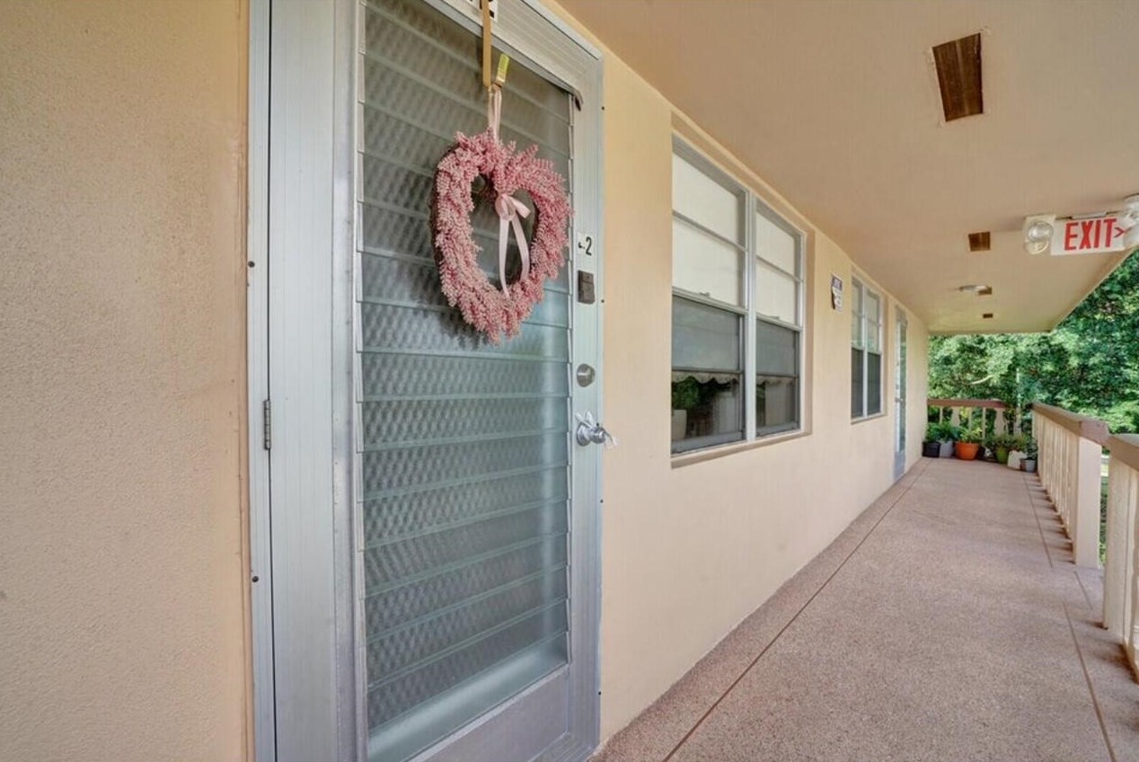 42 Hastings C #42, West Palm Beach, FL 33417