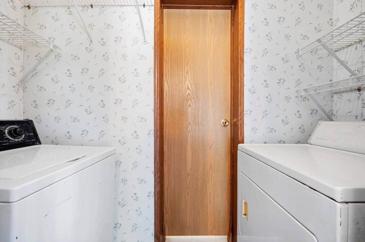 4938 Sunnyside Dr, West Palm Beach FL  33415-3108 exterior