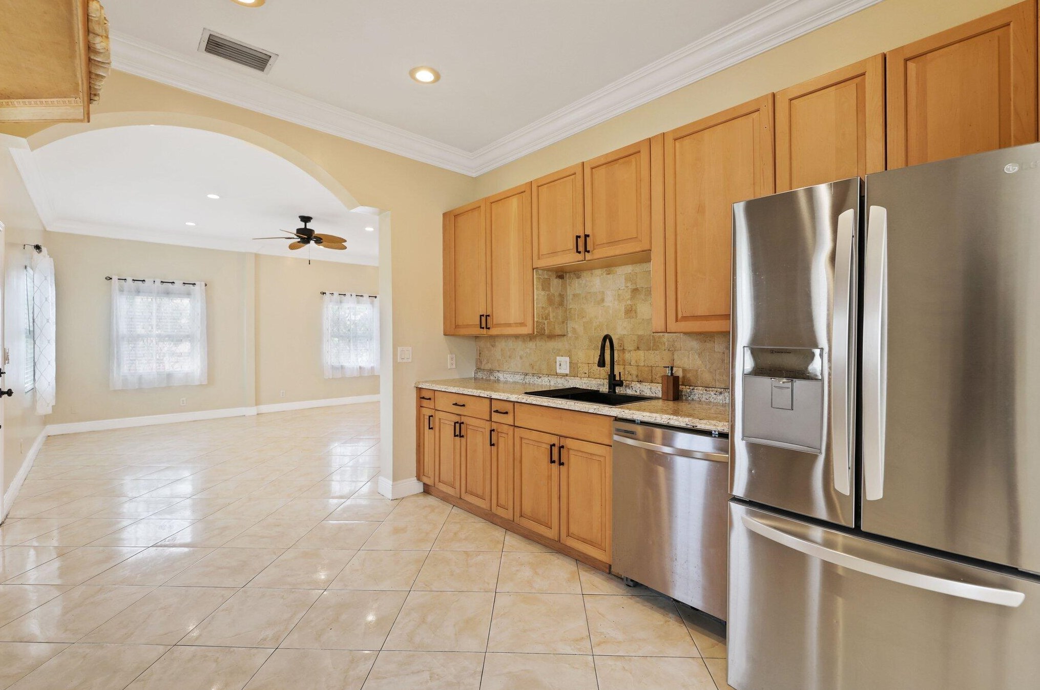 301 B St, Lake Worth FL 33460-3229 exterior