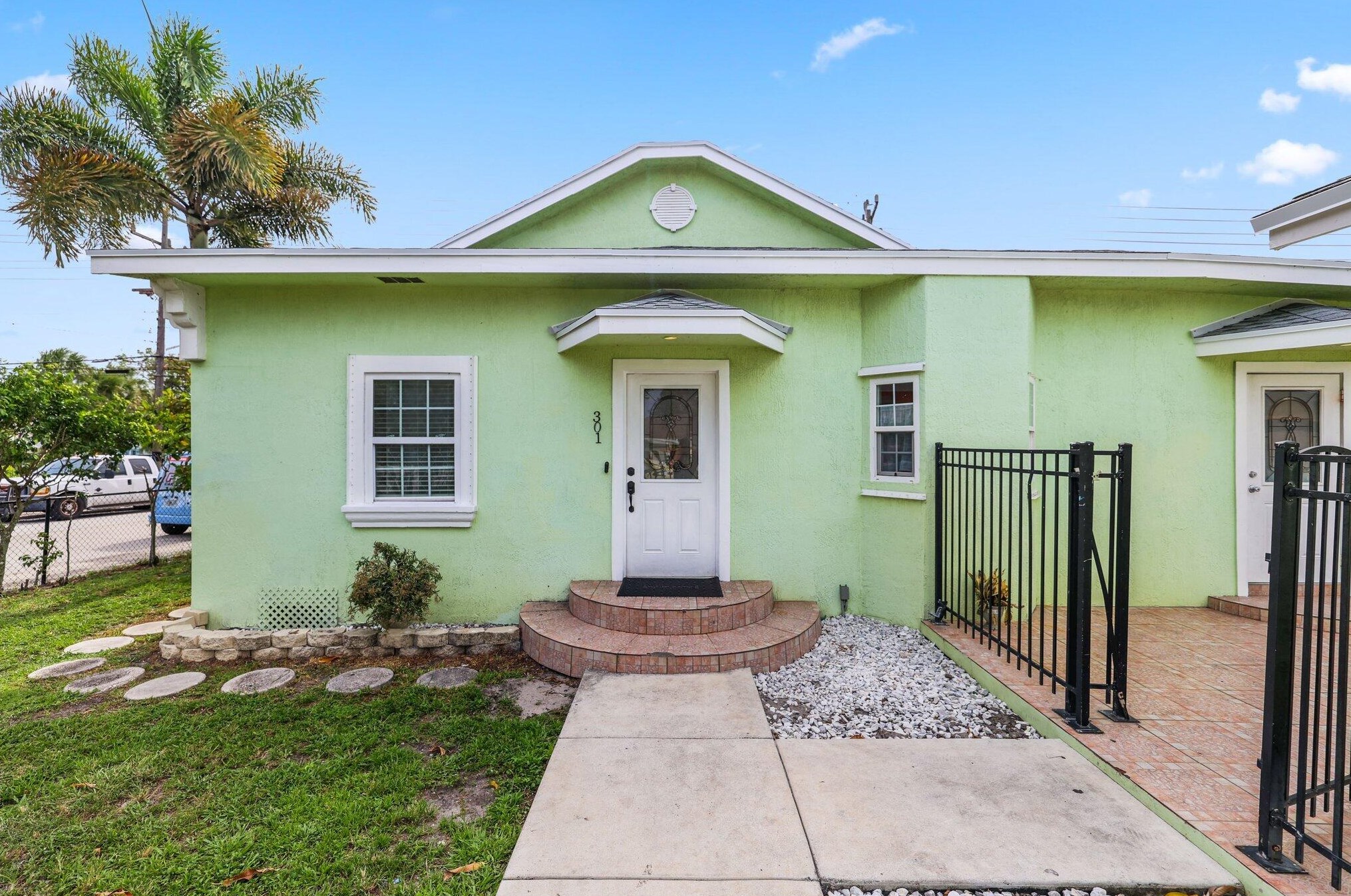 301 B St, Lake Worth, FL 33460-3229