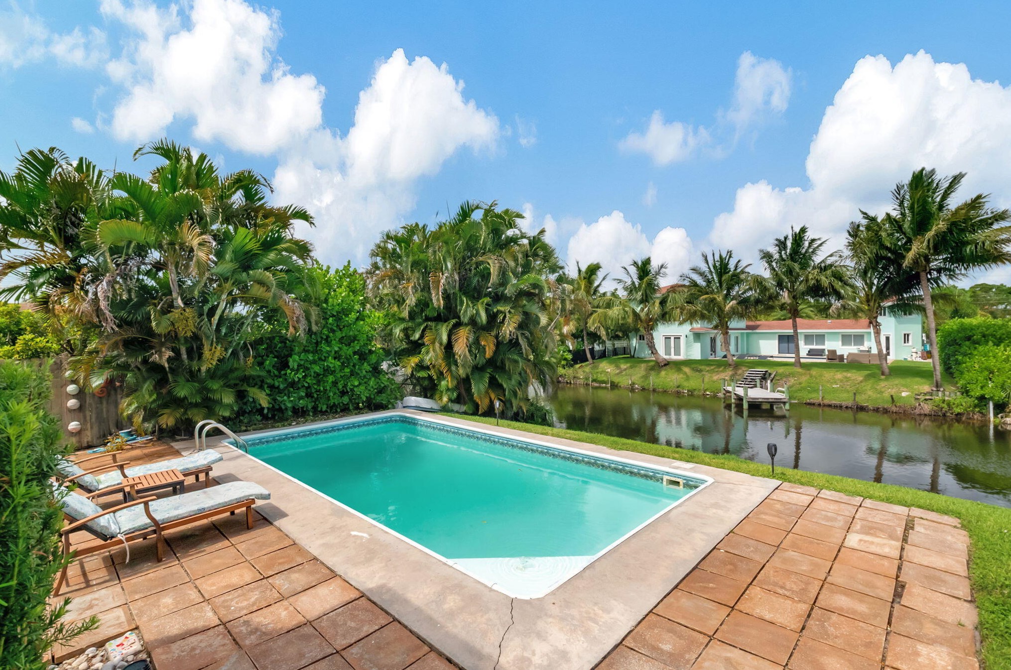 3101 Canal Dr, Boynton Beach FL  33435-8144 exterior