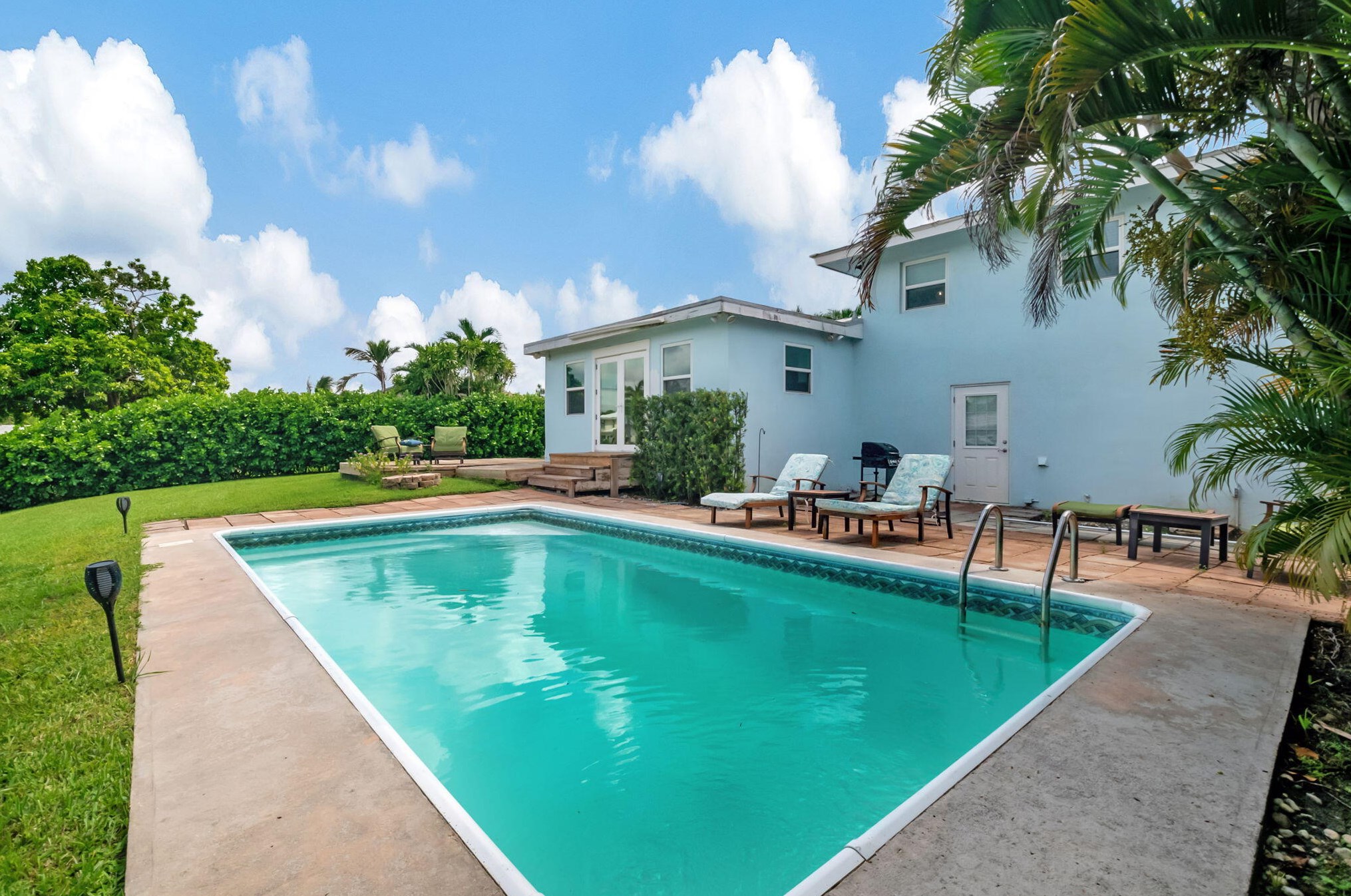 3101 Canal Dr, Boynton Beach FL  33435-8144 exterior