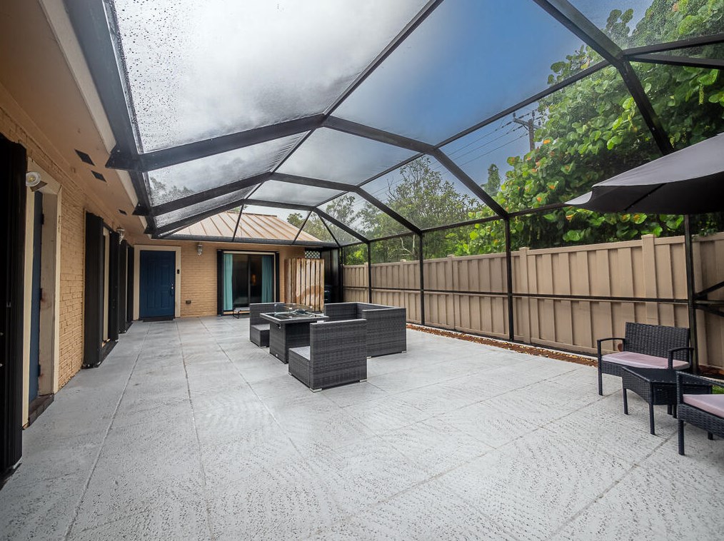 5958 Golden Eagle Cir, West Palm Beach FL  33418-1530 exterior