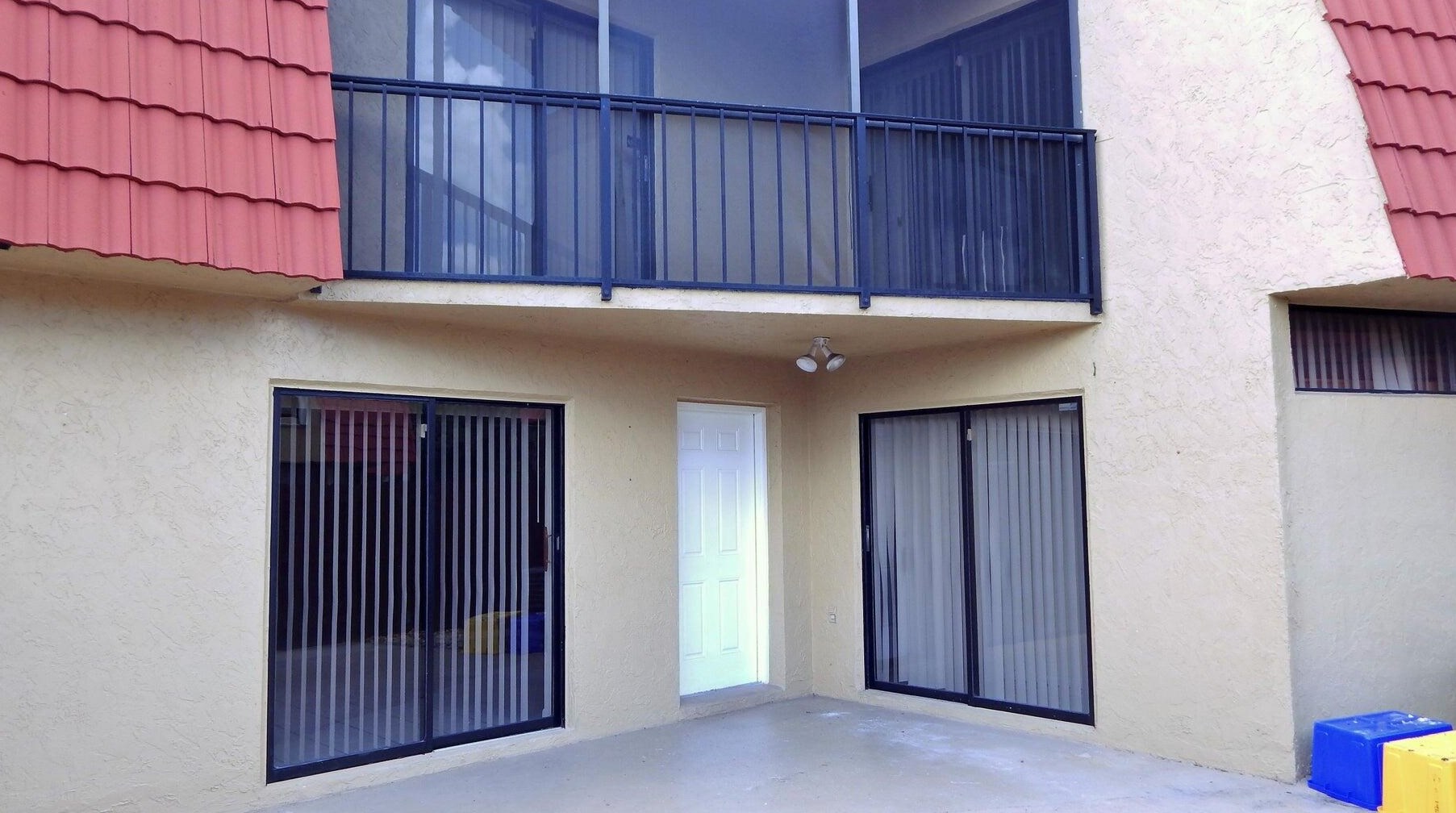 8122 Thames Blvd #a, Boca Raton, FL