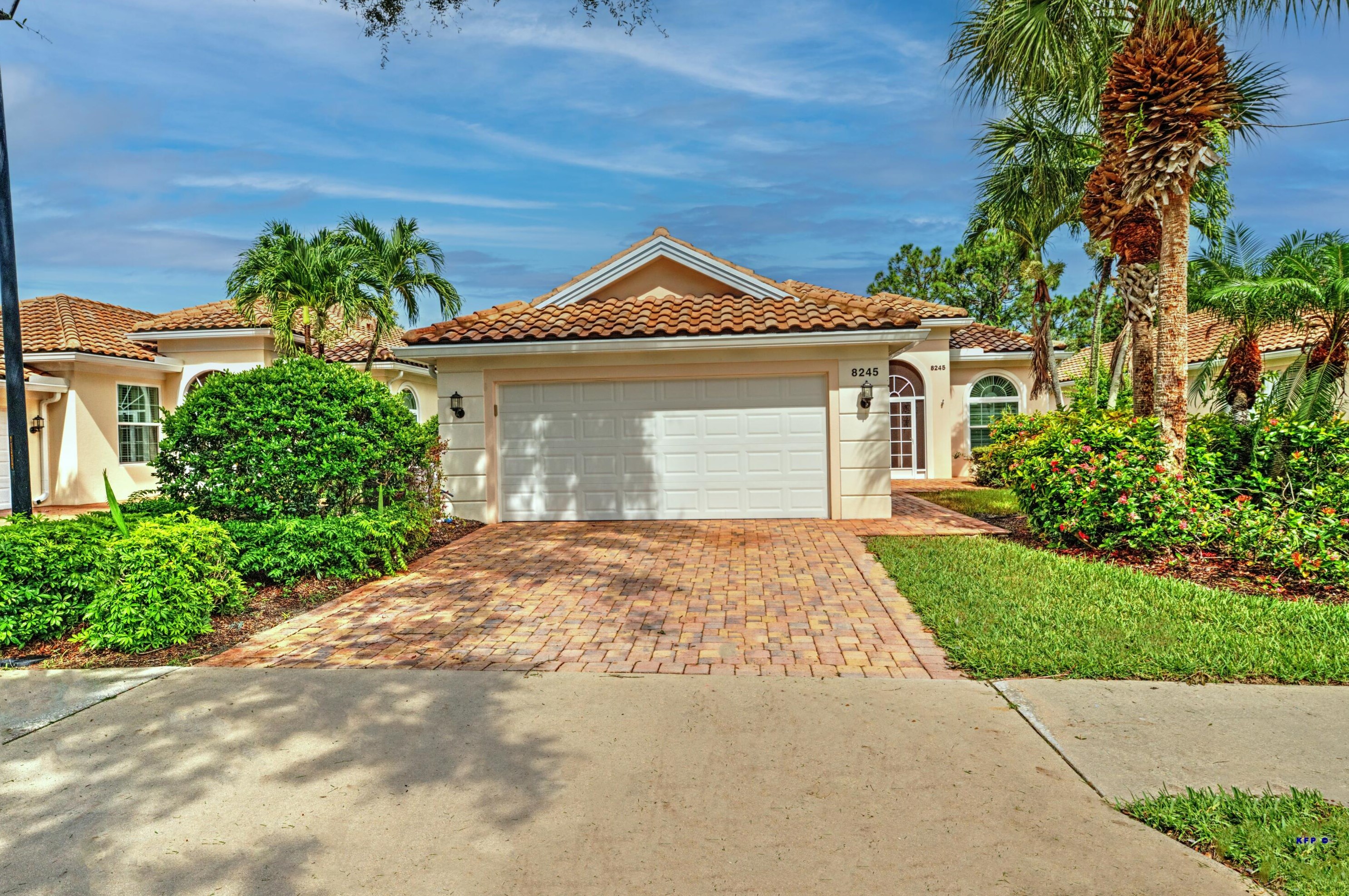 8245 Se Palm Hammock Ln, Hobe Sound, FL 33455