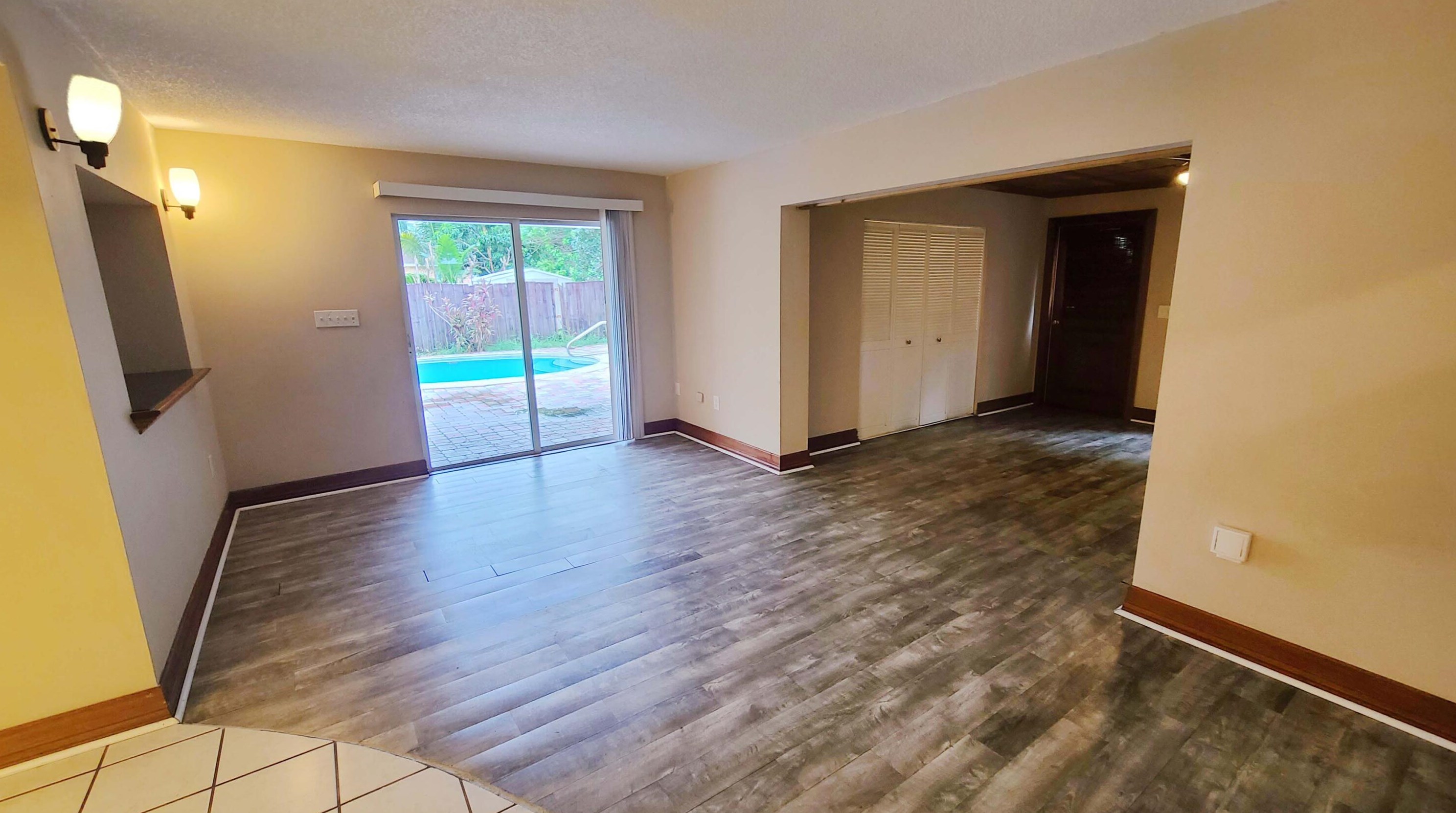 5506 Palm Dr, Fort Pierce, FL 34982-3893