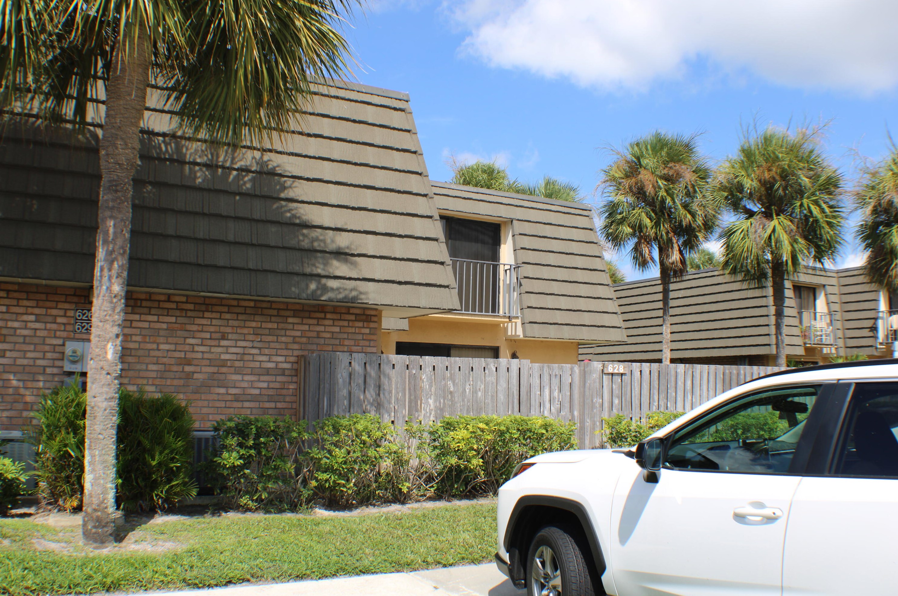 628 6th Way #628, West Palm Beach, FL 33407