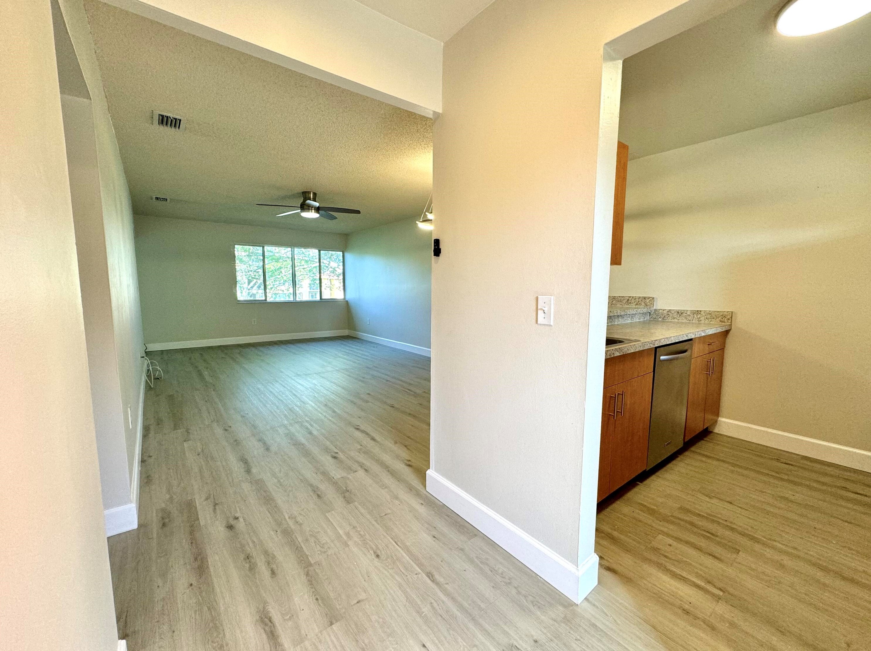 836 Sw 9th St Cir #201, Boca Raton, FL 33486