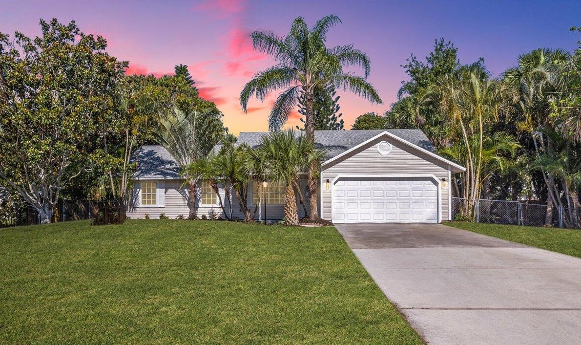 1000 Carnation Dr, Sebastian, FL 32958