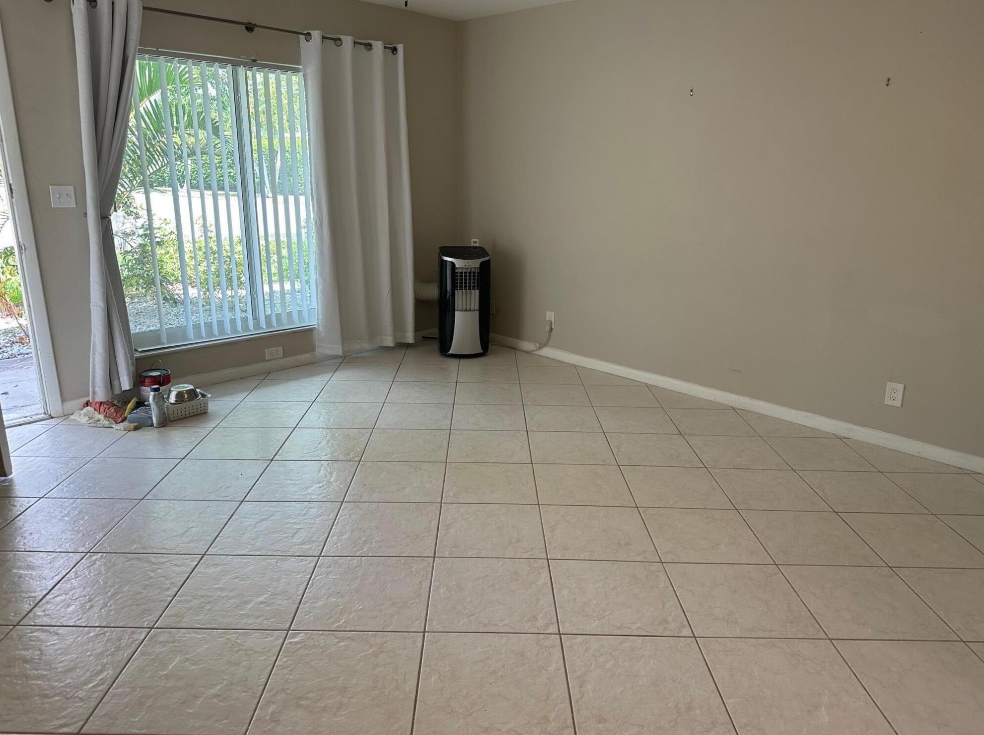 2300 Ne 5th Ave #2, Boca Raton, FL 33431
