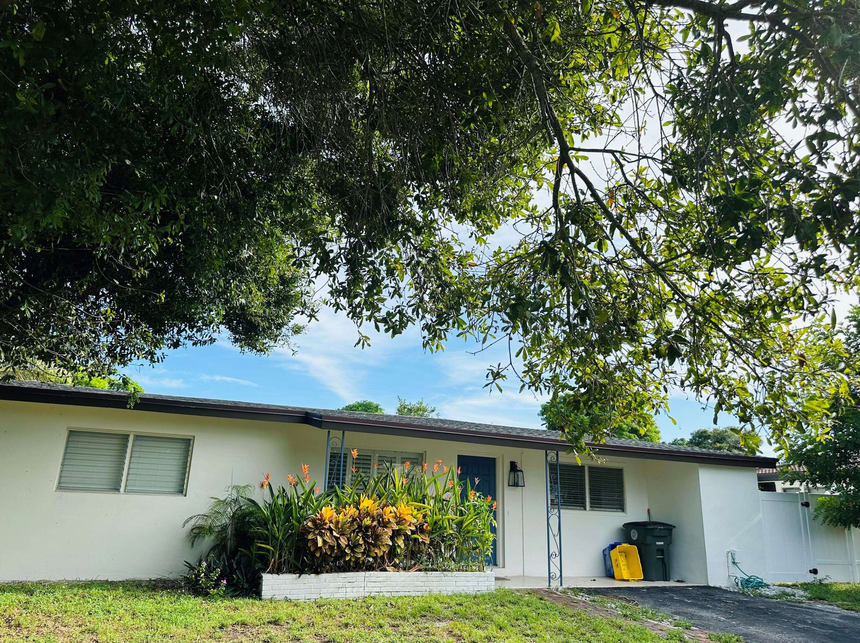 270 Nw 10th St, Boca Raton, FL 33432