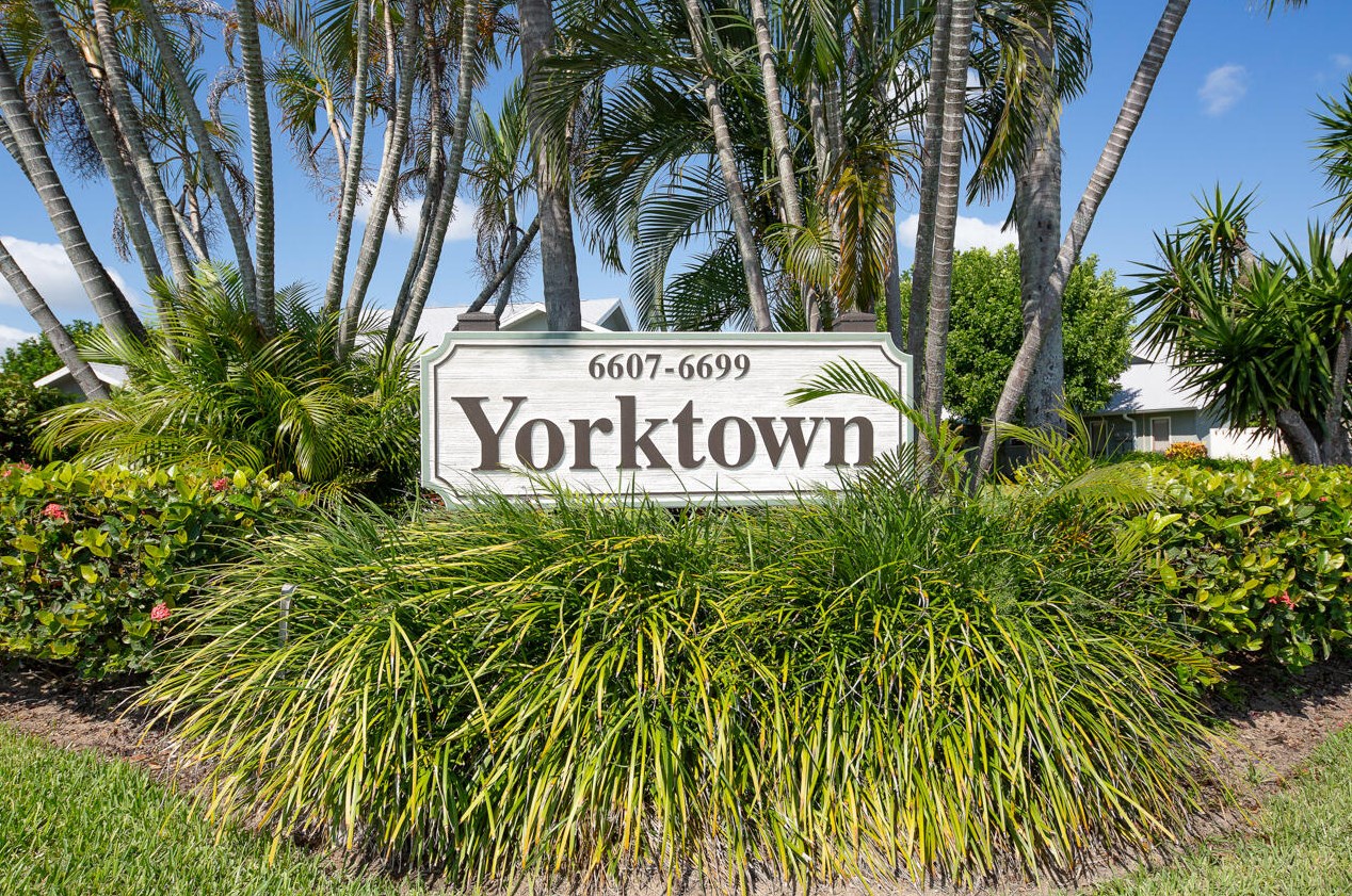 6647 Se Yorktown Dr, Hobe Sound, FL 33455