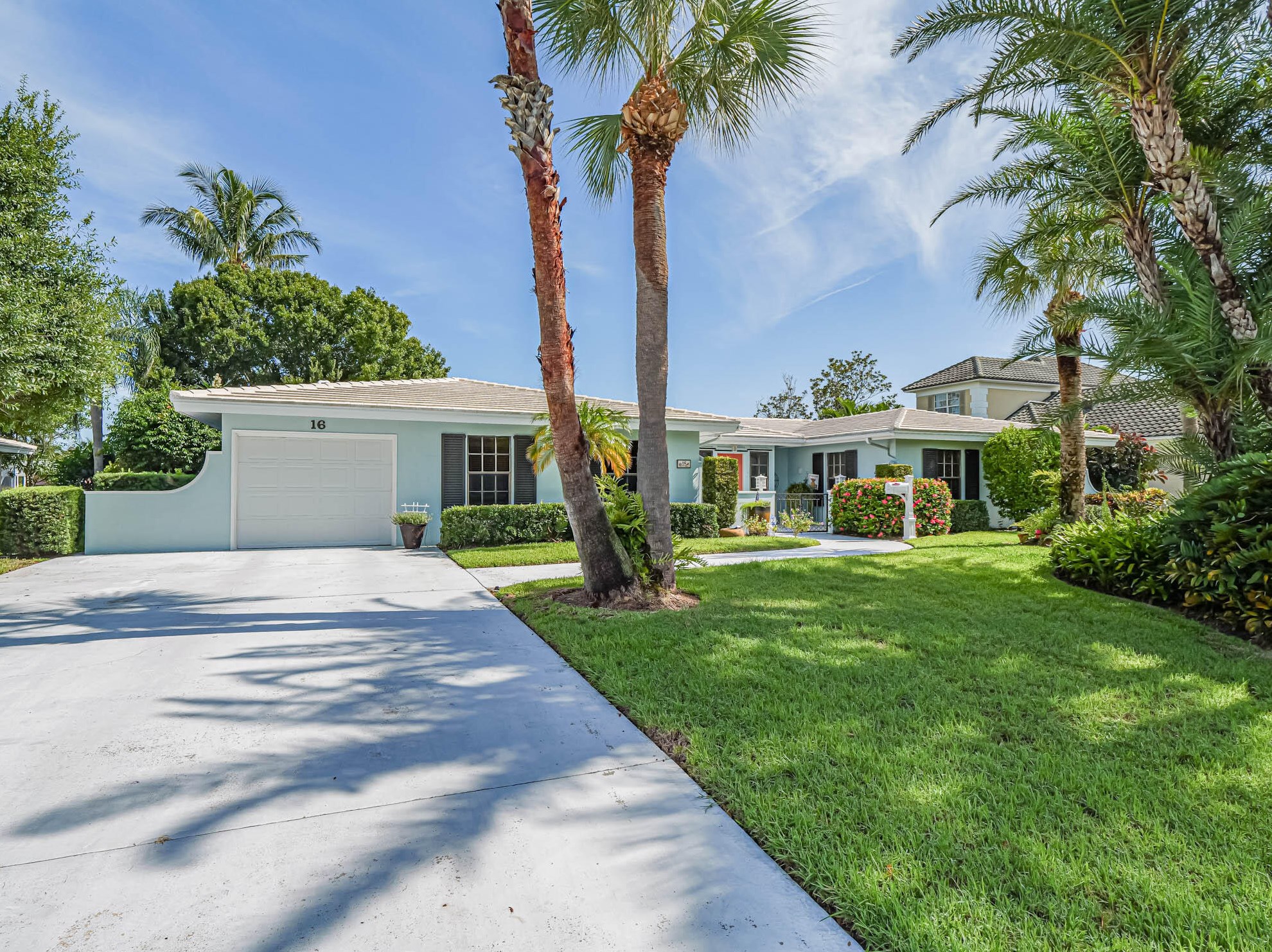 16 Park Ave, Vero Beach, FL 32960