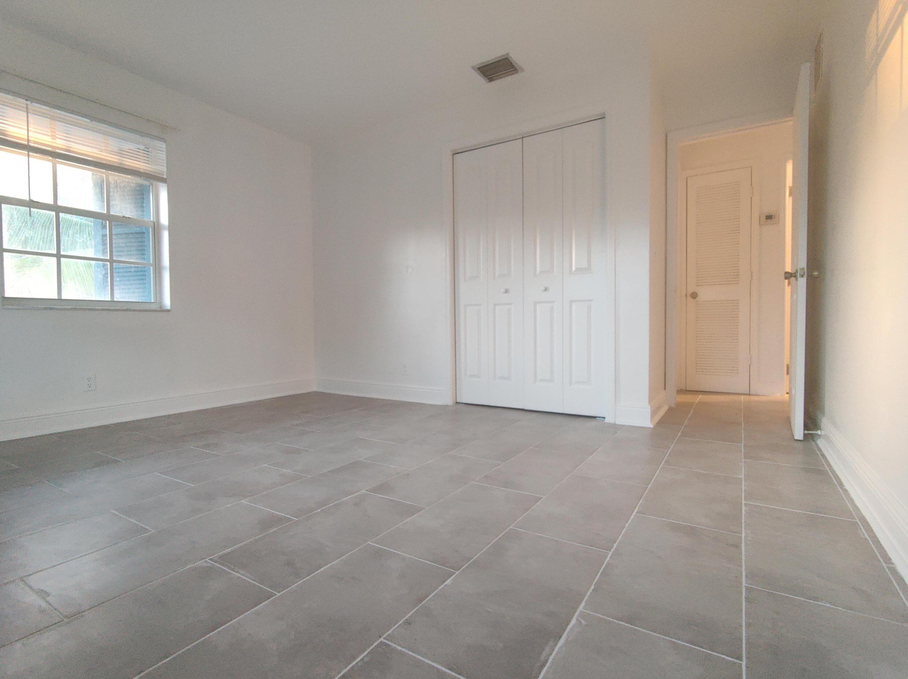 4905 N Flagler Dr #4, West Palm Beach, FL 33407