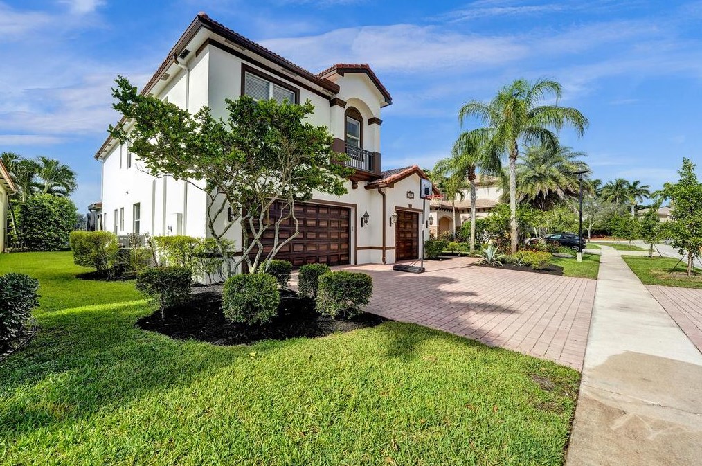 8685 Cobblestone Point Cir, Boynton Beach, FL 33472