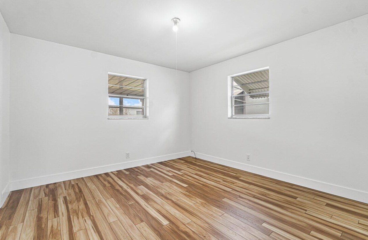 2397 11th Ave, Boynton Beach FL  33426-5317 exterior