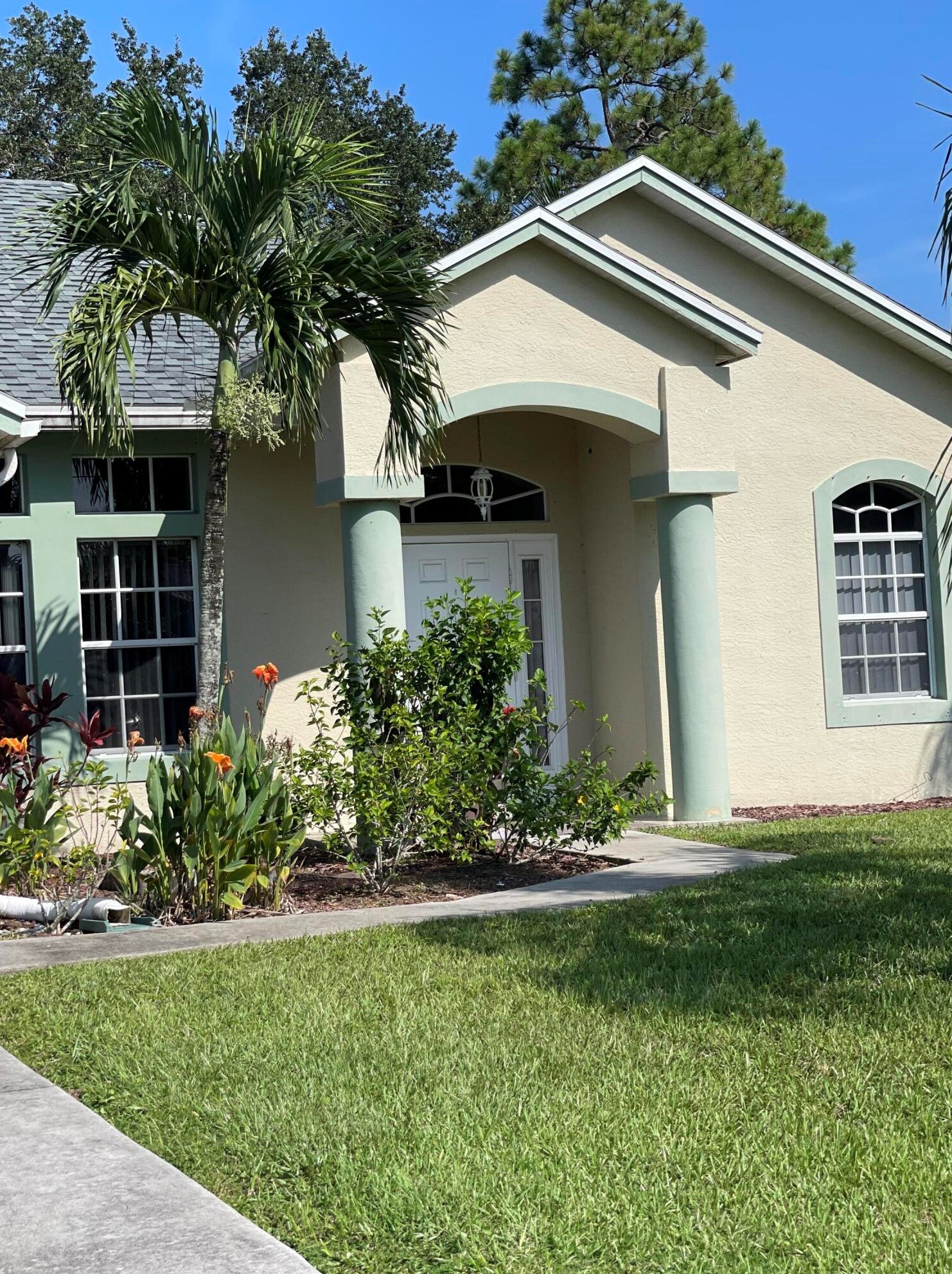 2597 Sw Calder St, Port Saint Lucie, FL 34953