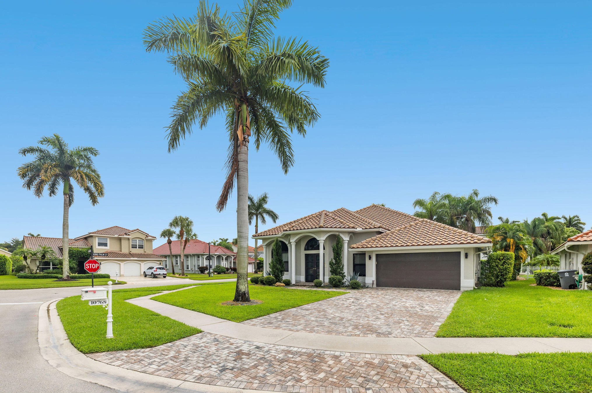 10768 Queen Palm Ct, Boca Raton, FL 33498