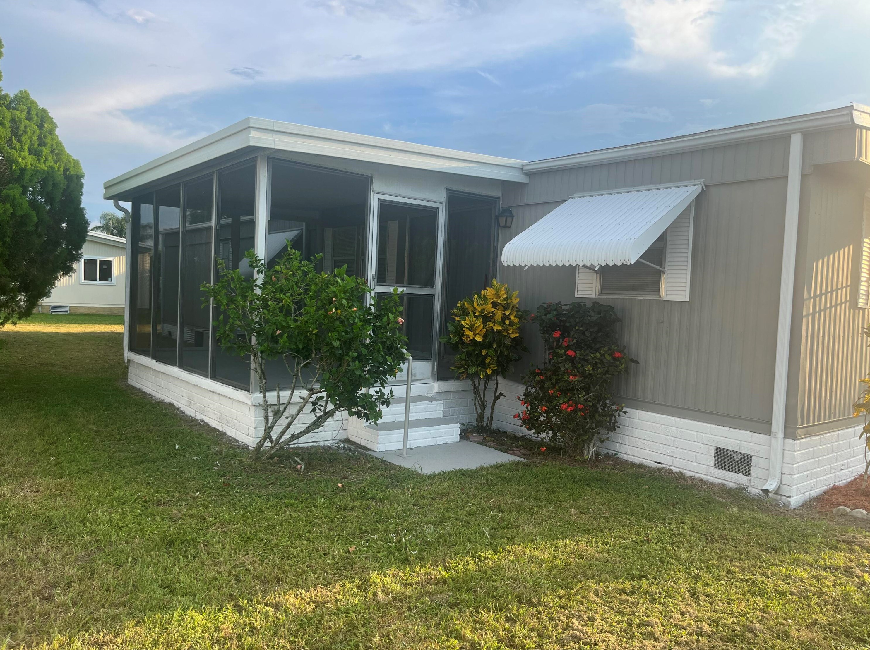 954 Cashew Cir, Sebastian, FL 32976