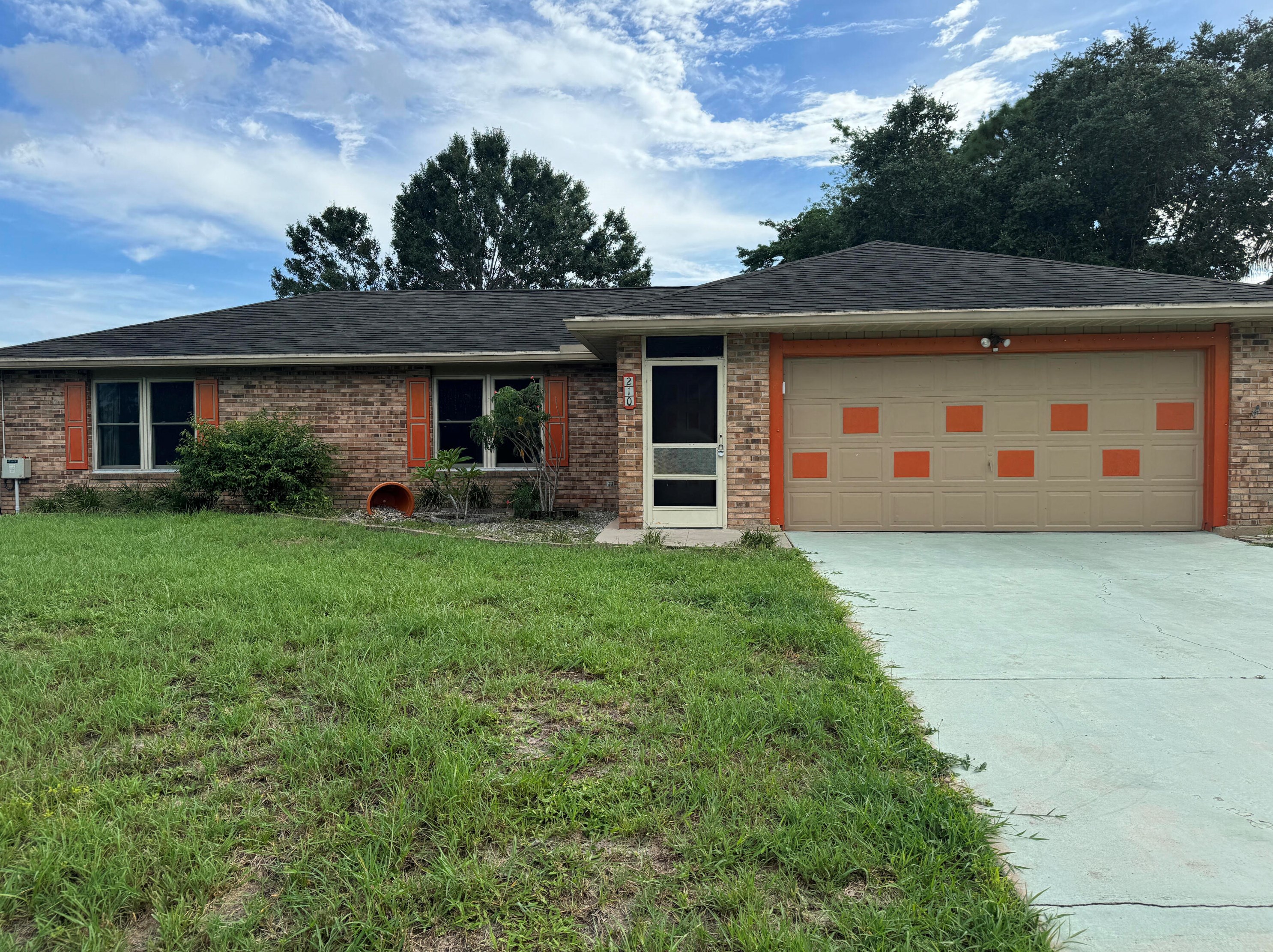 210 Sw Amesbury Ave, Port Saint Lucie, FL 34953
