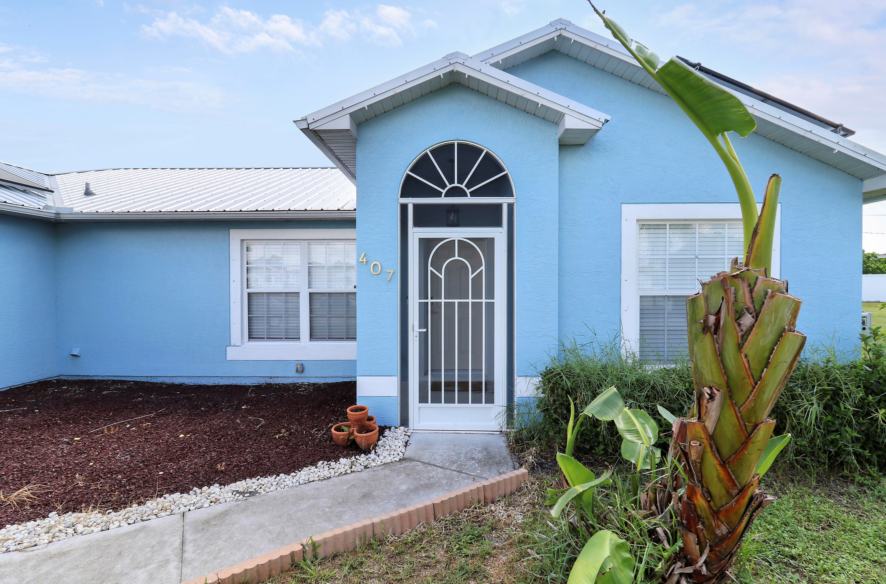 407 Sw Log Dr, Port Saint Lucie, FL 34953