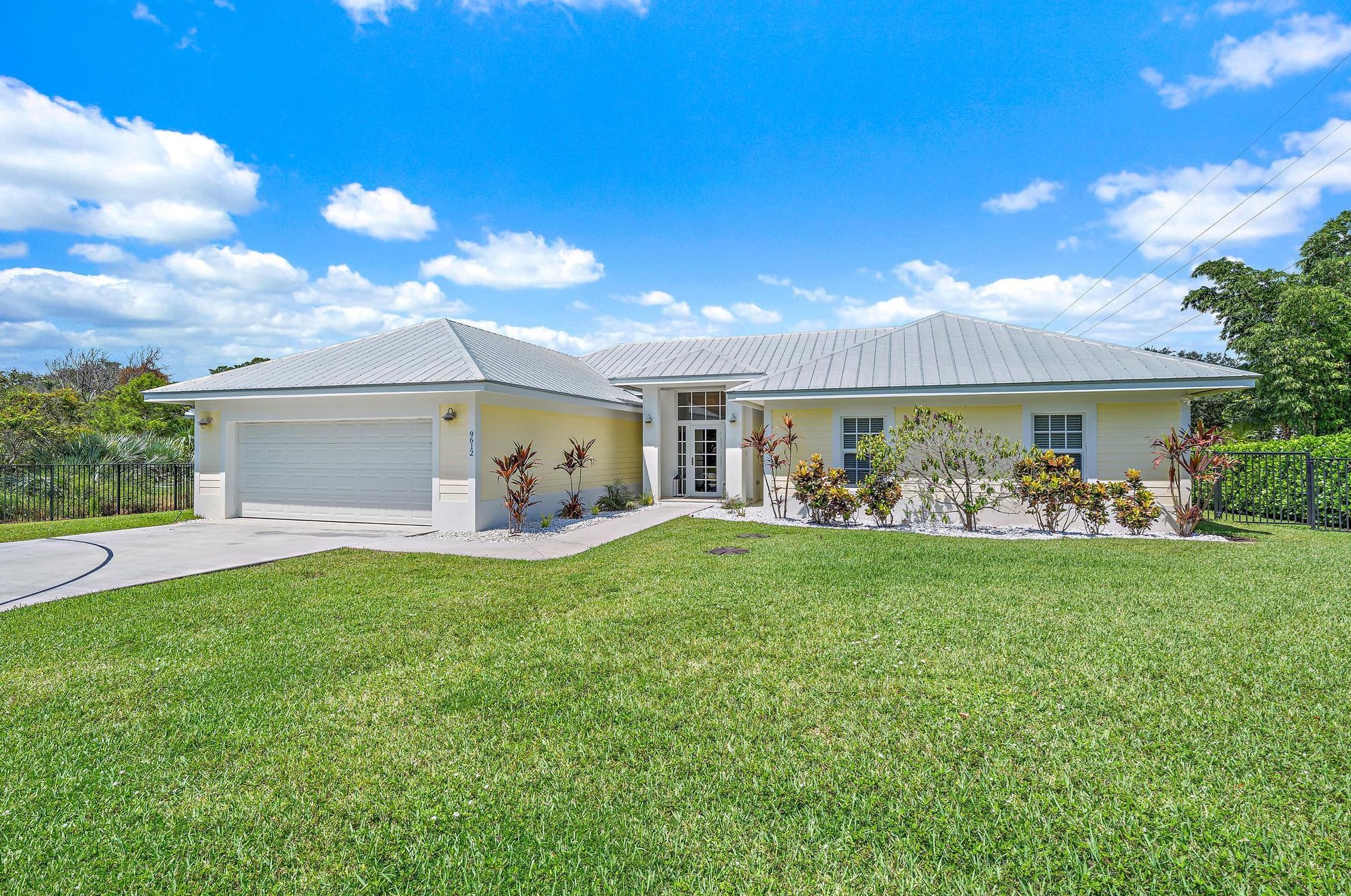 9612 Se Highborne Way, Hobe Sound, FL 33455