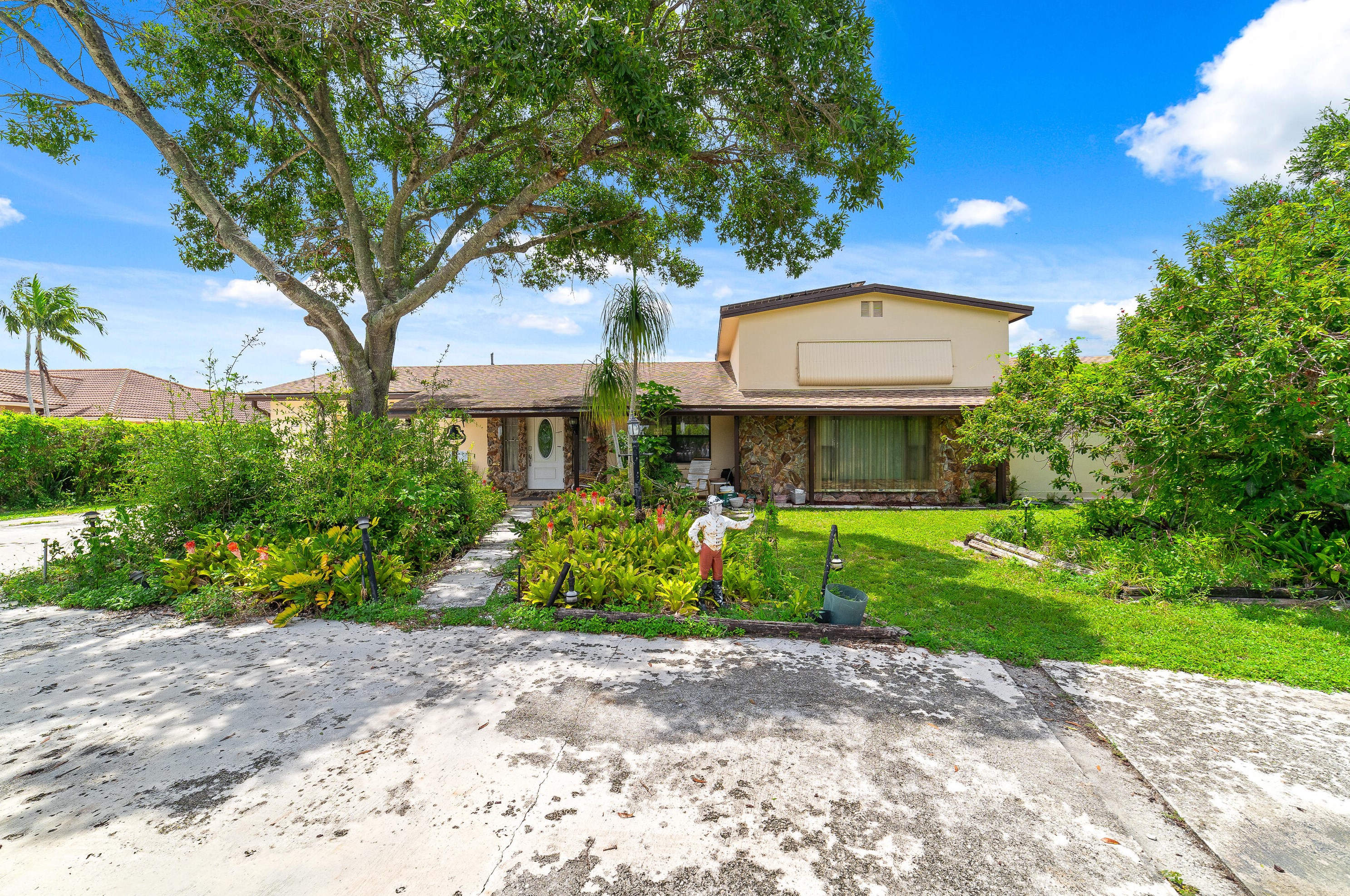 2187 Prairie Rd, West Palm Beach, FL 33406