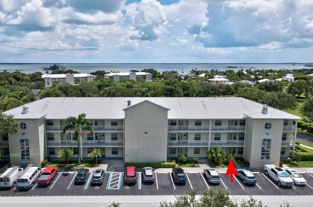 13570 Mystic Dr #102, Sebastian, FL 32958