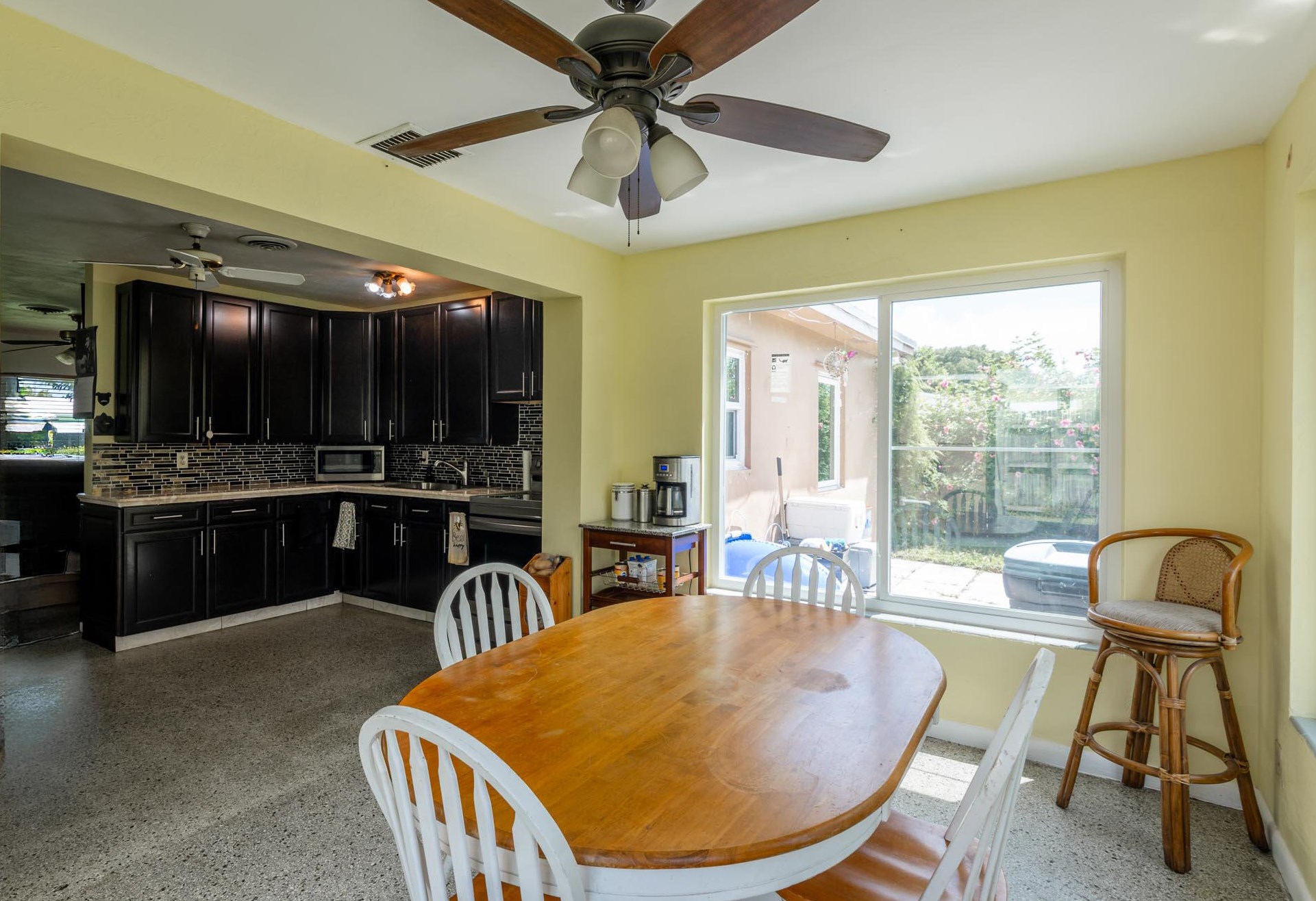 212 7 Ave, Boynton Beach FL 33435-3878 exterior