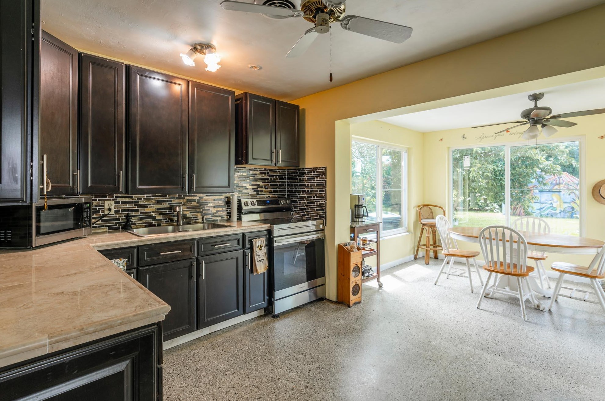 212 7 Ave, Boynton Beach FL 33435-3878 exterior