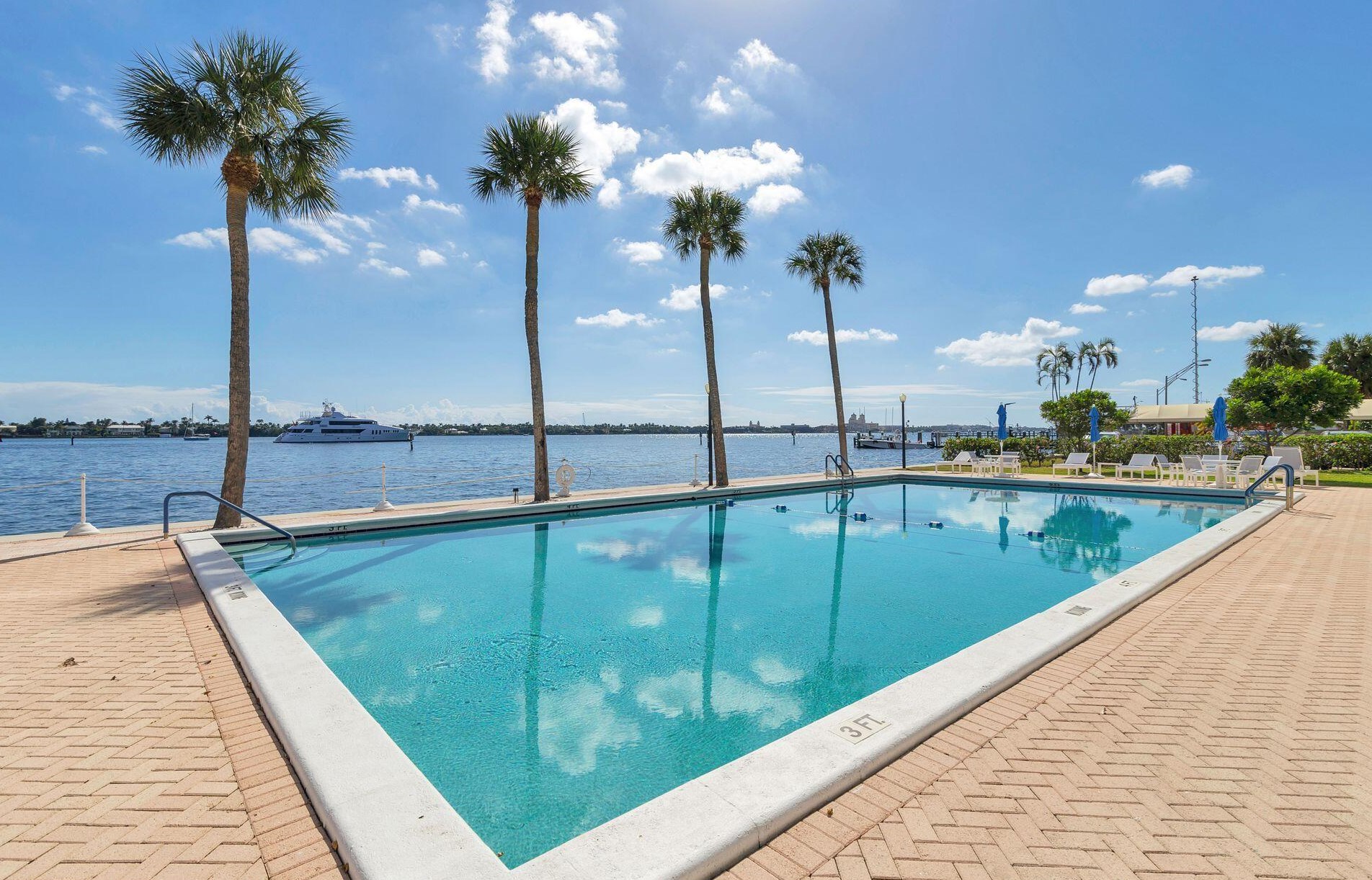 2600 N Flagler Dr #ph13, West Palm Beach, FL 33407