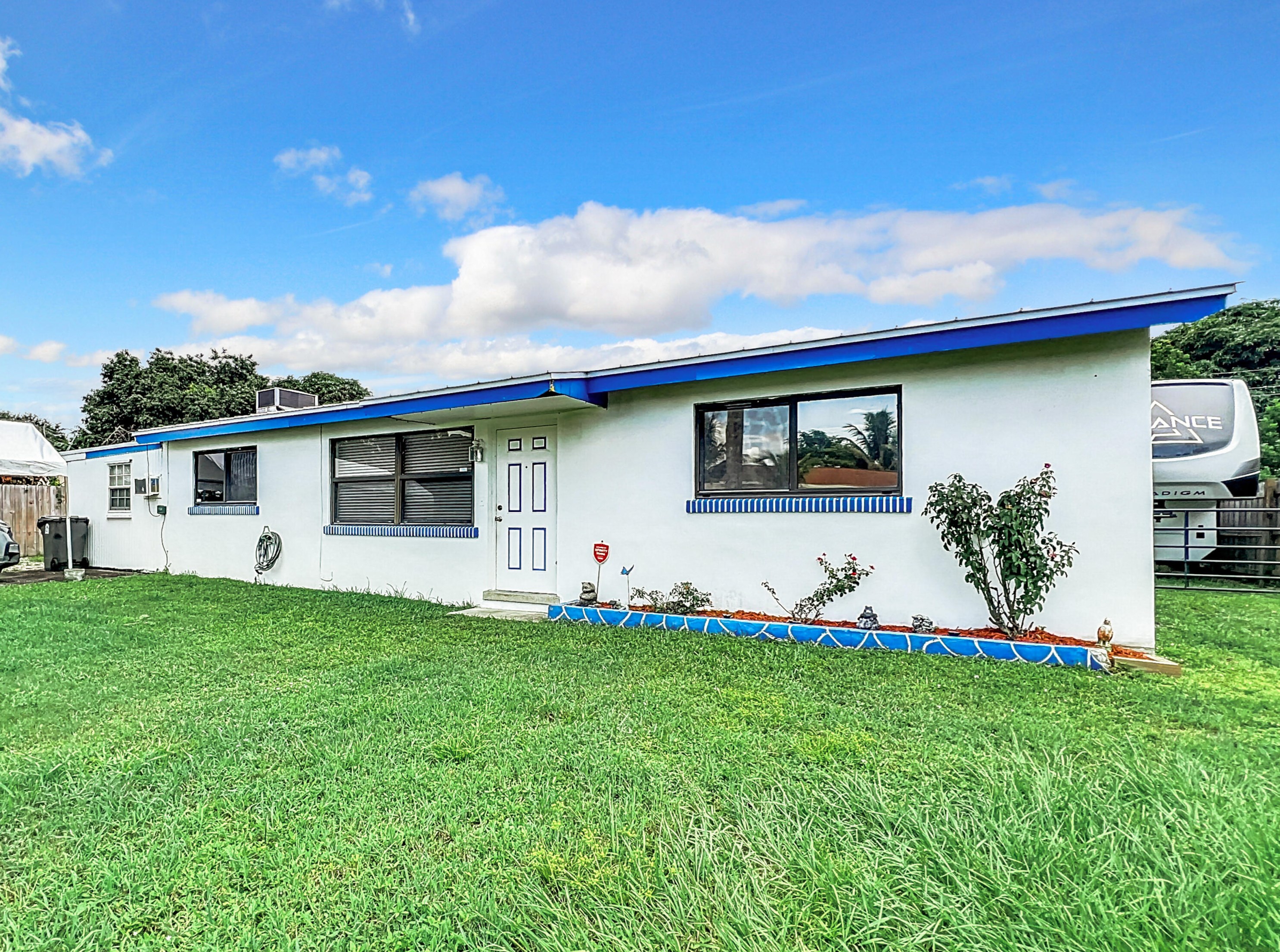 2393 Oklahoma St, West Palm Beach, FL 33406