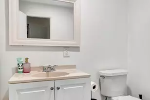 8001 NW 3rd Pl, Margate, FL 33063 - Photo 16