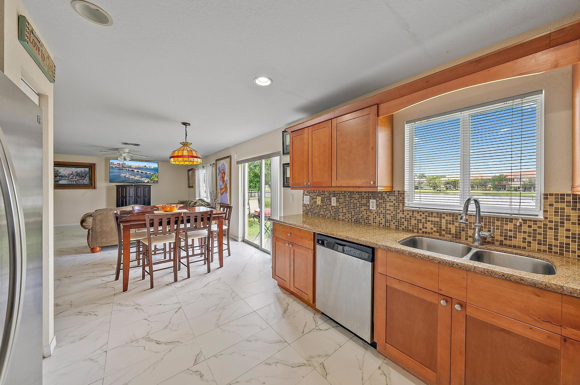 2043 Newport Is Blvd, Fort Pierce FL 34953-4582 exterior