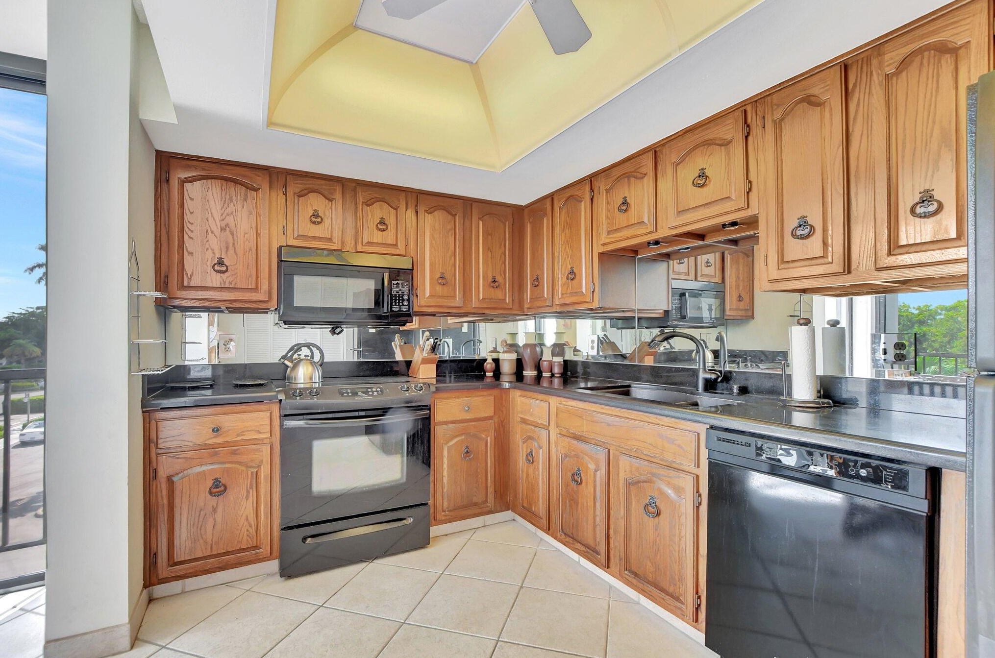 6875 Willow Wood Dr #2032, Boca Raton, FL 33434