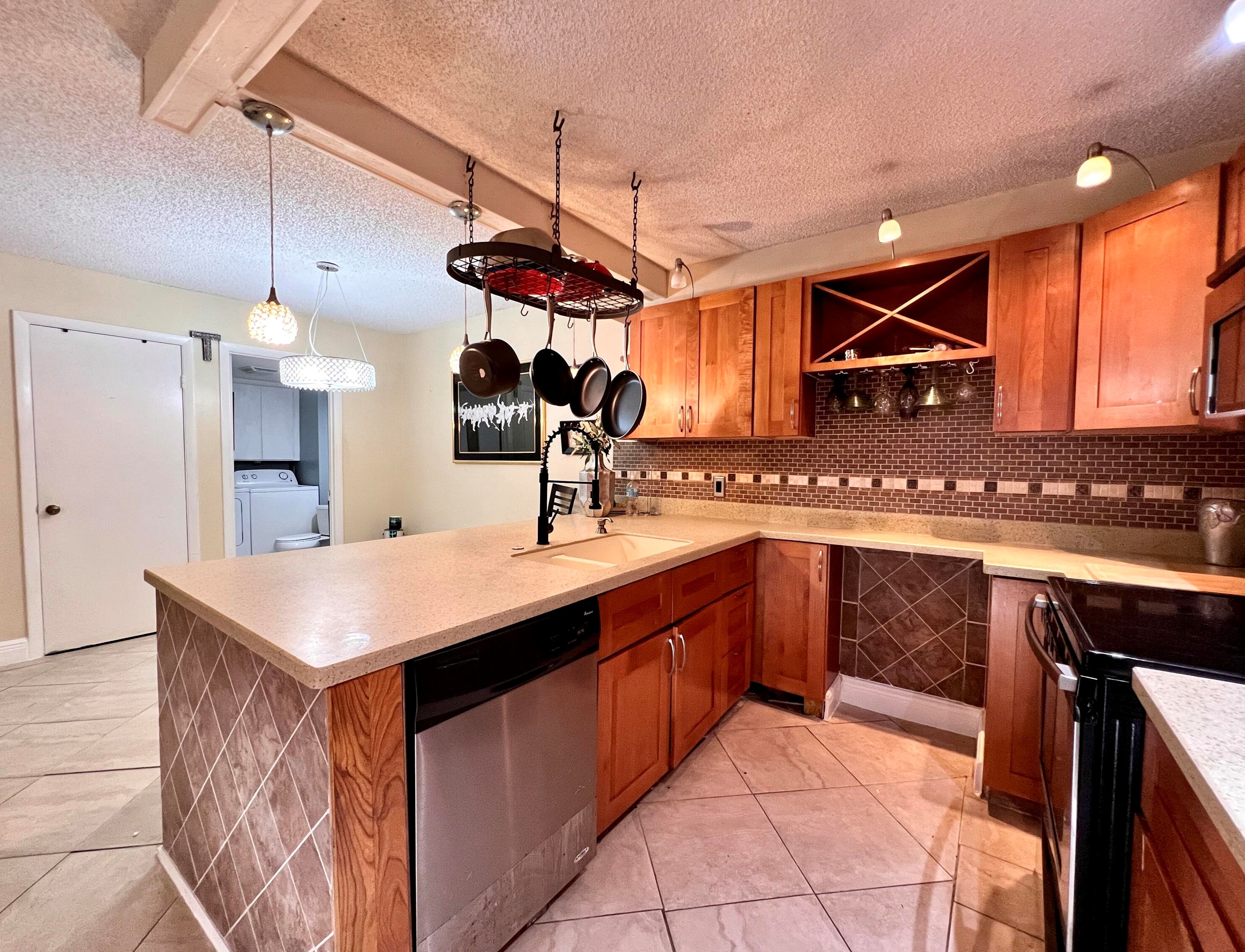 3230 32nd Way, West Palm Beach, FL 33407